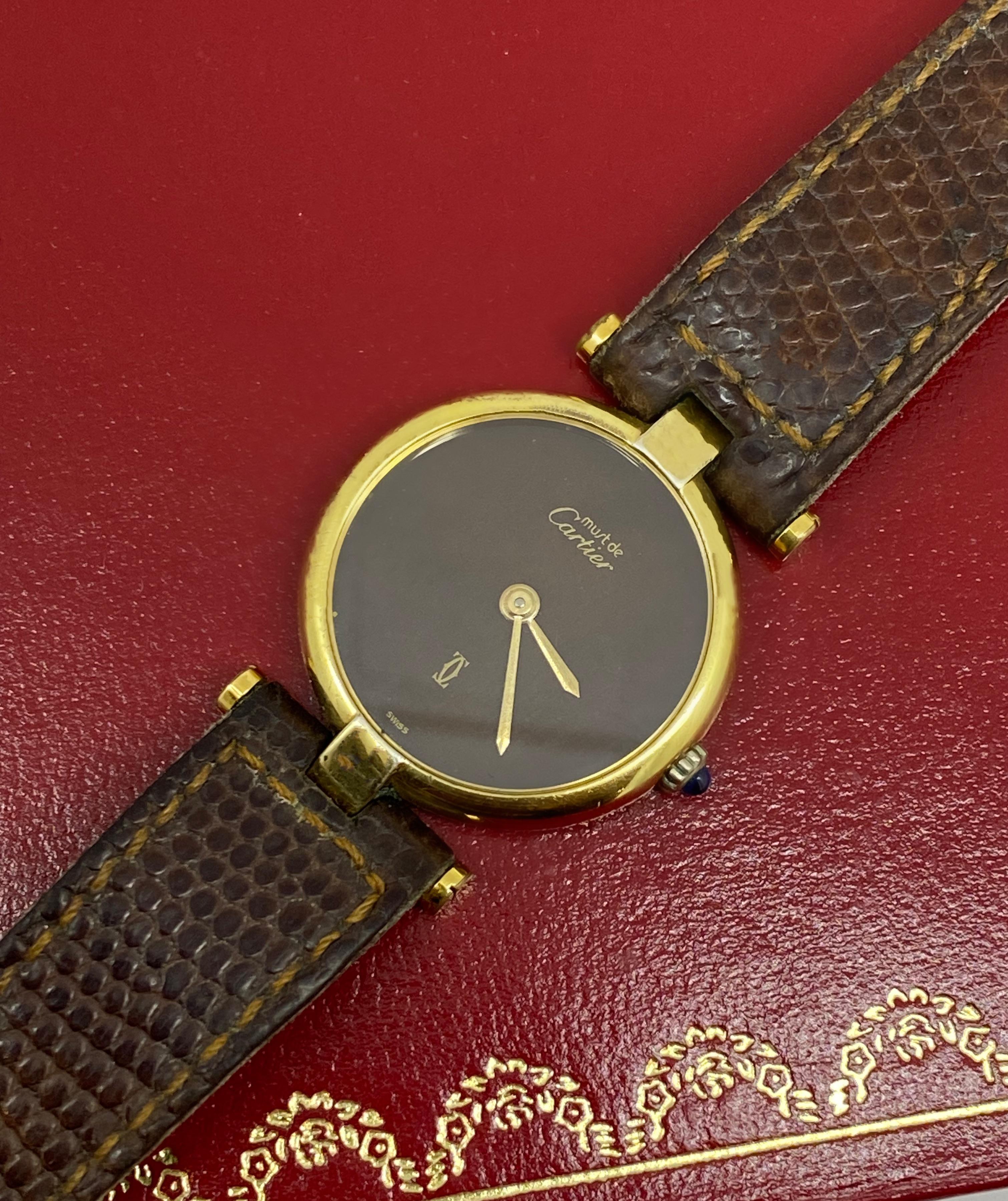 Must de Cartier ref 18 Quadrante borgogna (mogano) 24 mm Orologio da donna al quarzo in vendita 1