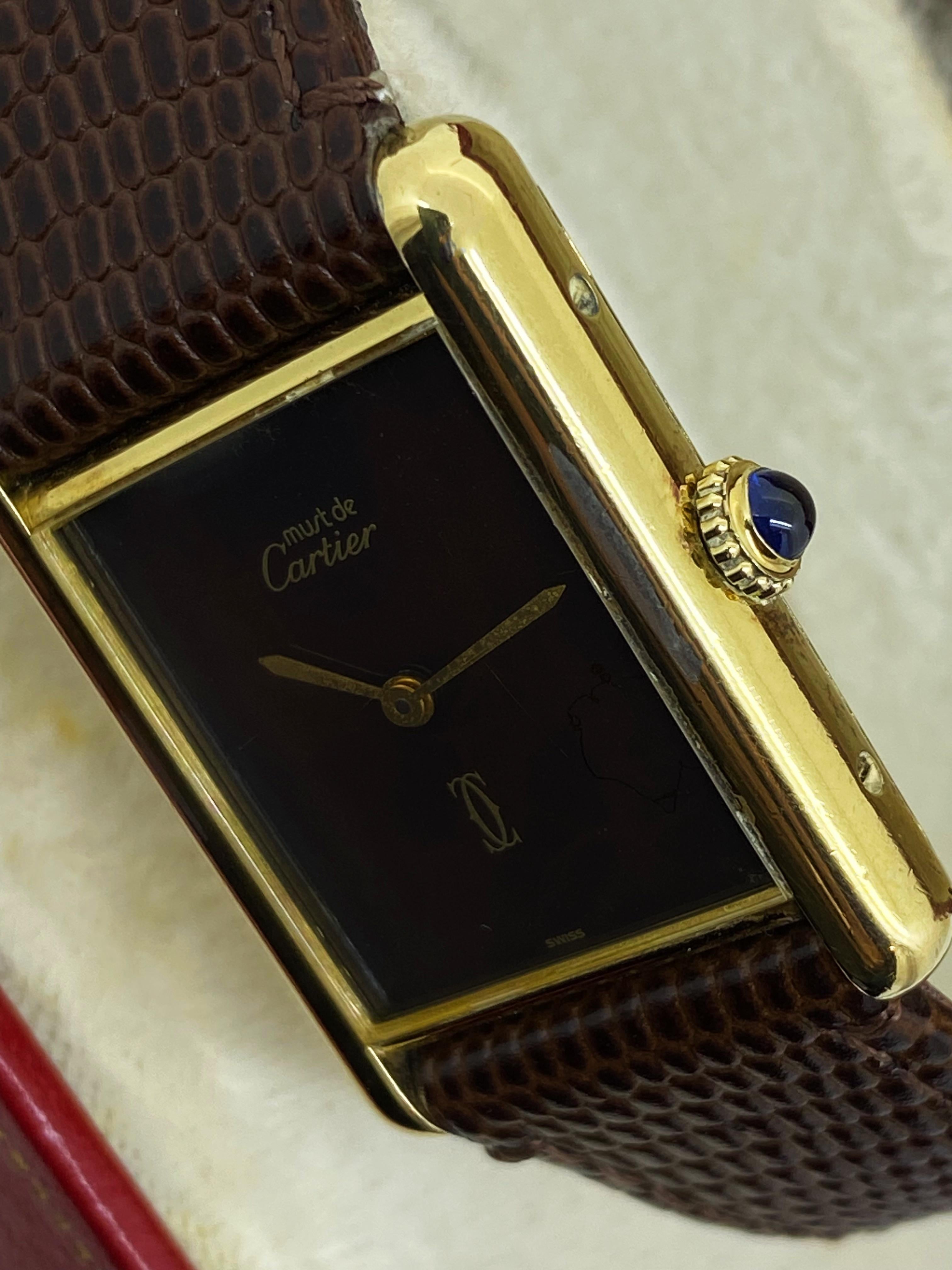 da uomo o donna Must de Cartier Tank Borgogna (Mogano) Quadrante 23 mm Orologio manuale unisex in vendita