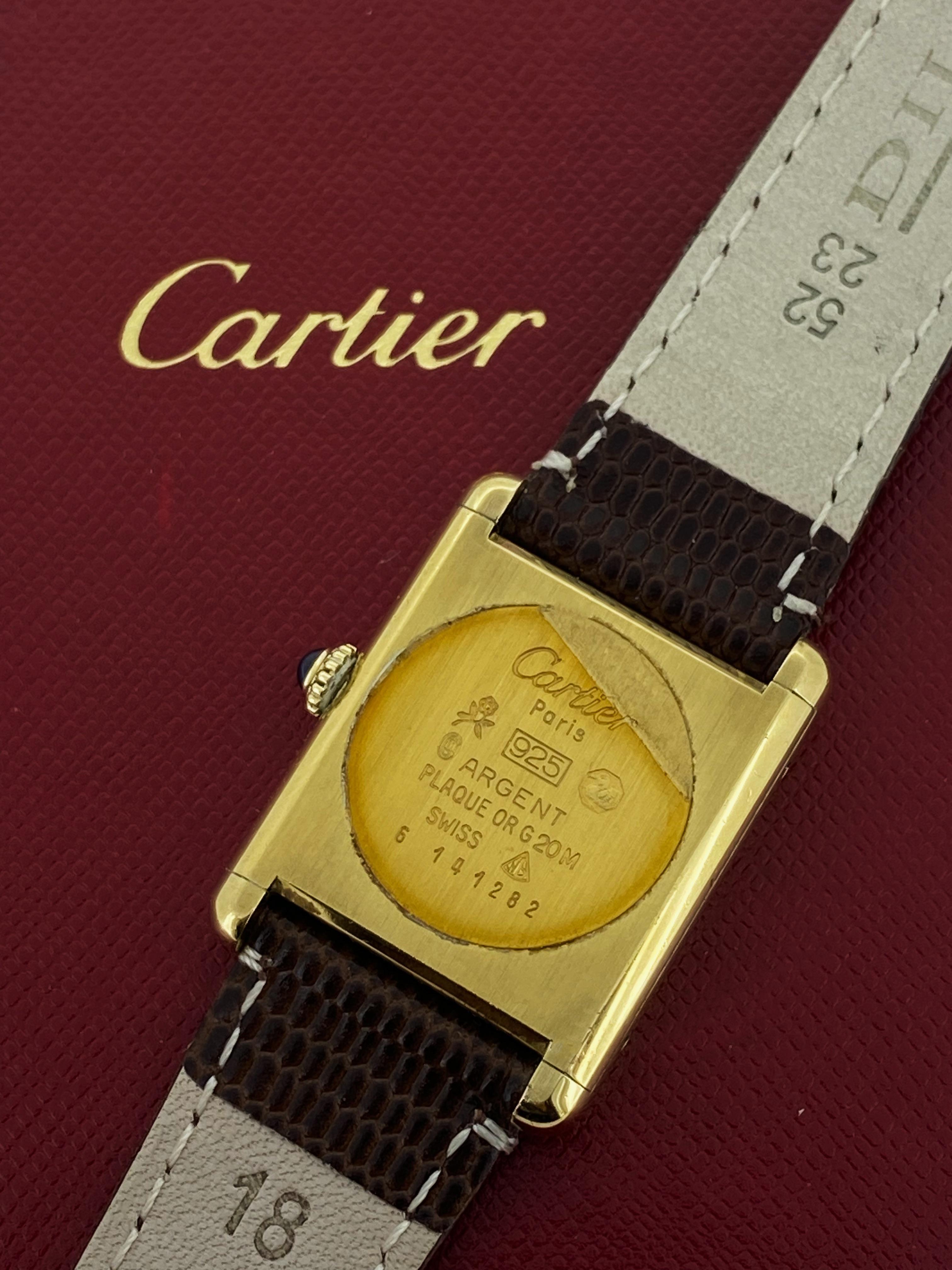 Must de Cartier Tank Borgogna (Mogano) Quadrante 23 mm Orologio manuale unisex in vendita 4