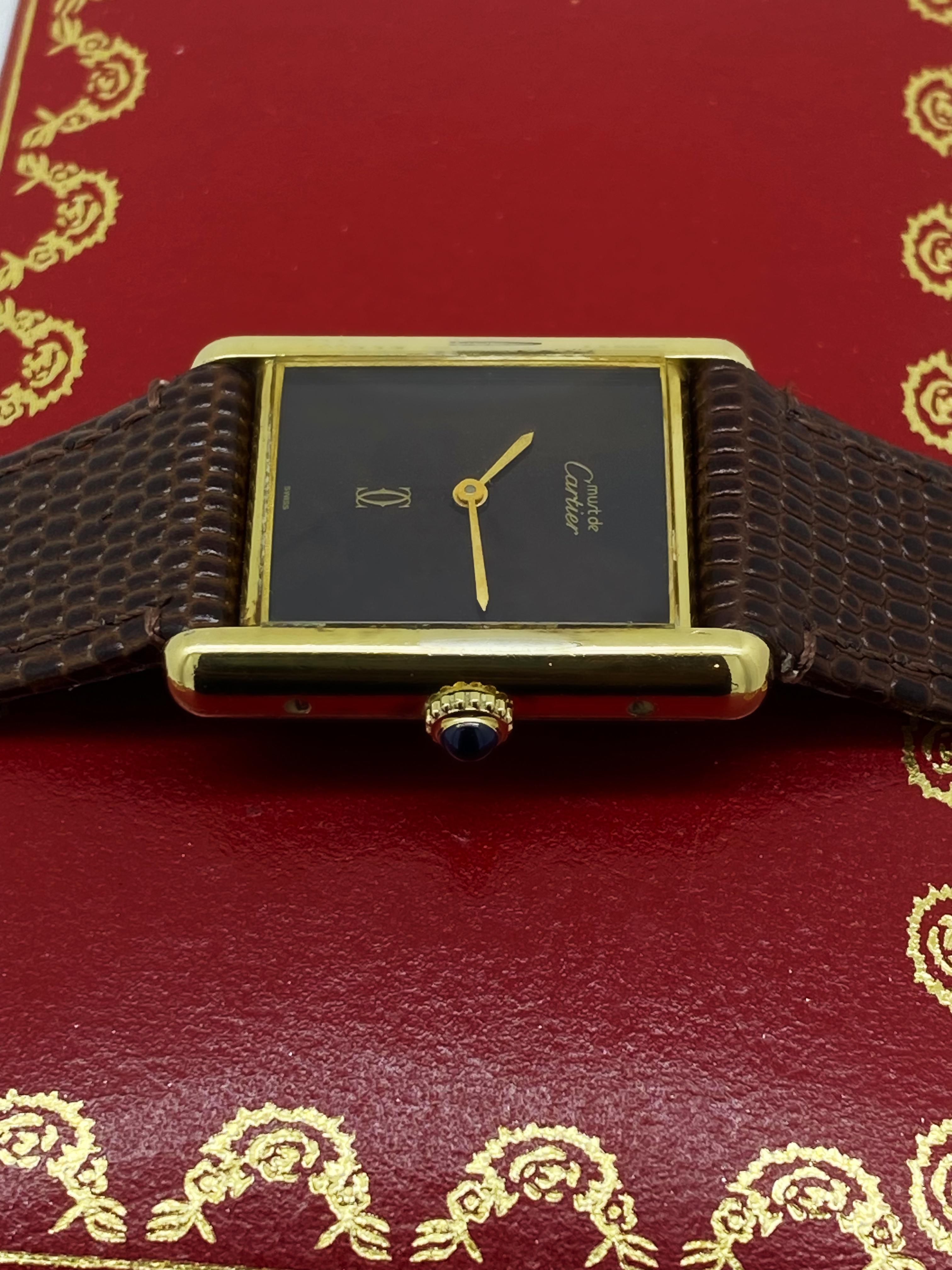 Must de Cartier Tank Borgogna (Mogano) Quadrante 23 mm Orologio manuale unisex in vendita 5