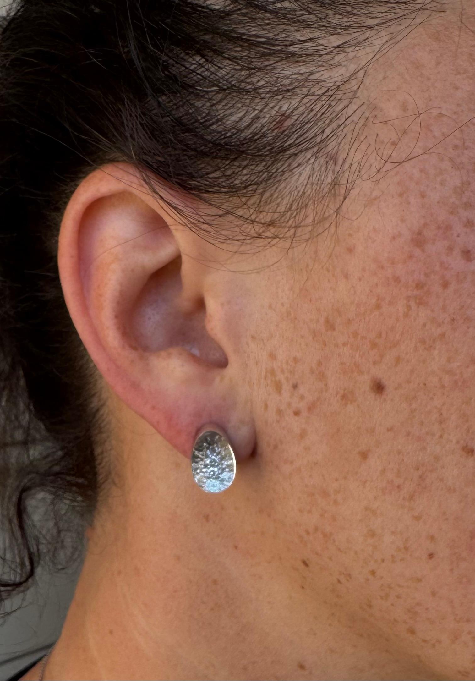 Cartier Myst Rock Crystal Diamond 18 Karat White Gold Dome Earrings For Sale 3