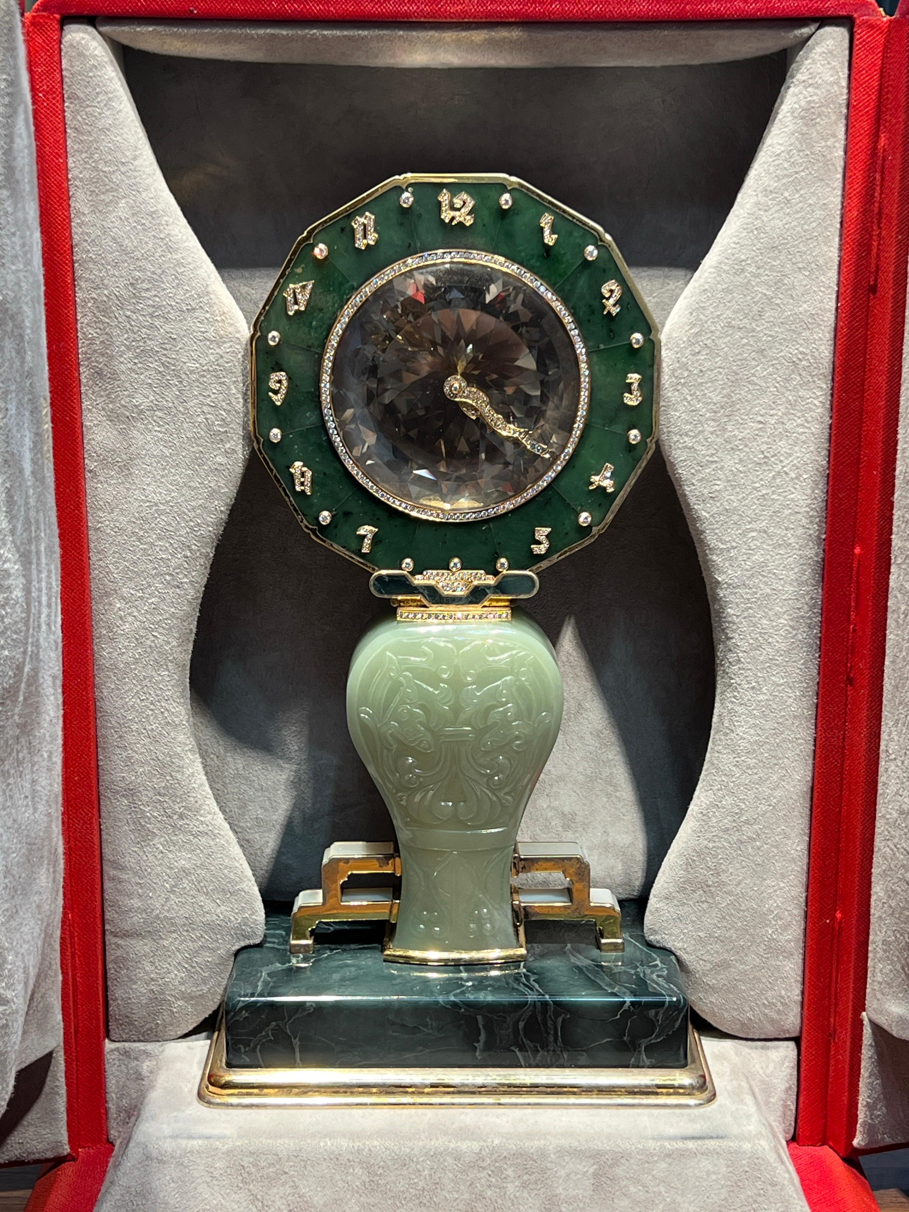 Horloge mystérieuse Cartier en vente 3