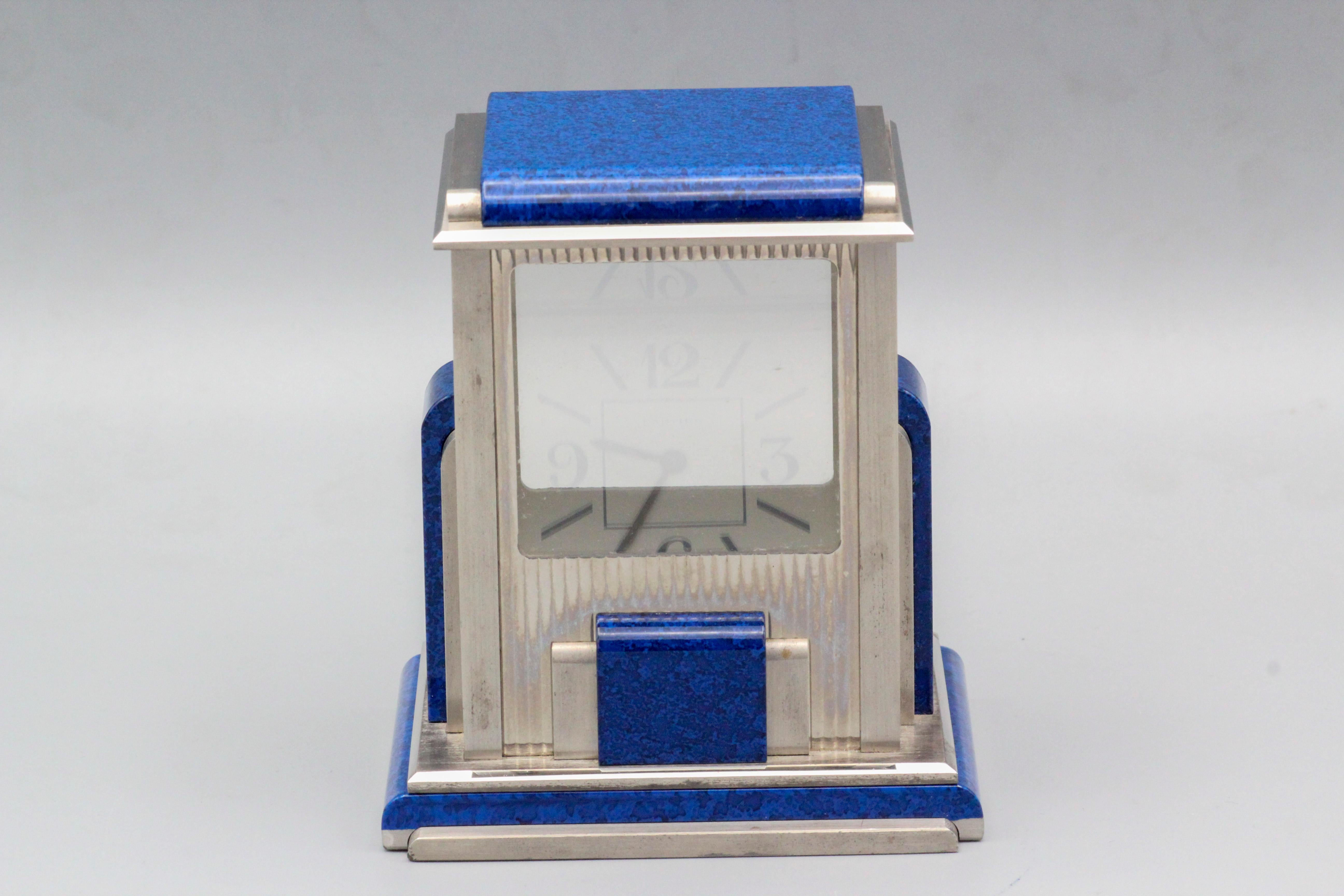 Cartier Mystery Prism Desk Clock In Good Condition For Sale In New York, NY