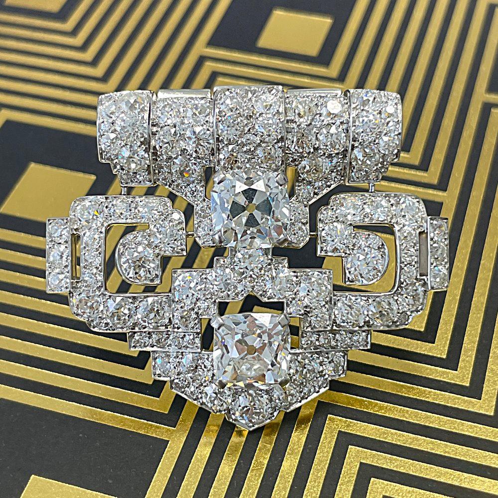 Cartier New York GIA Certified 11.24 Carat Old Mine Cushion Diamond Brooch 1