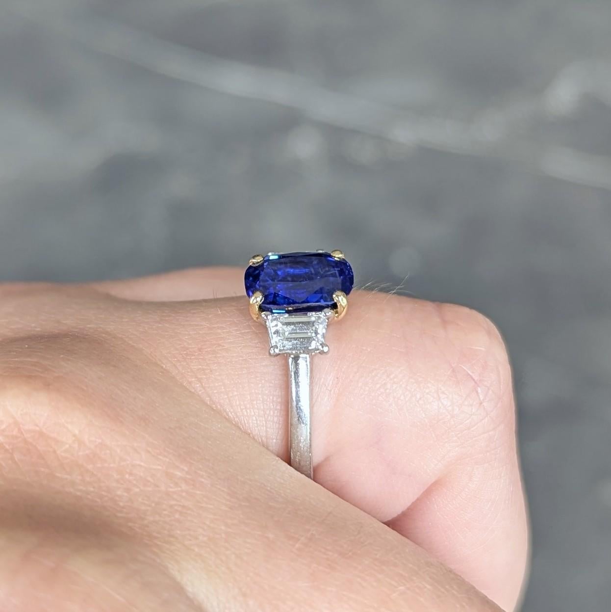 Cartier No Heat Sapphire Diamond Platinum 18K Gold Vintage Three Stone Ring For Sale 7
