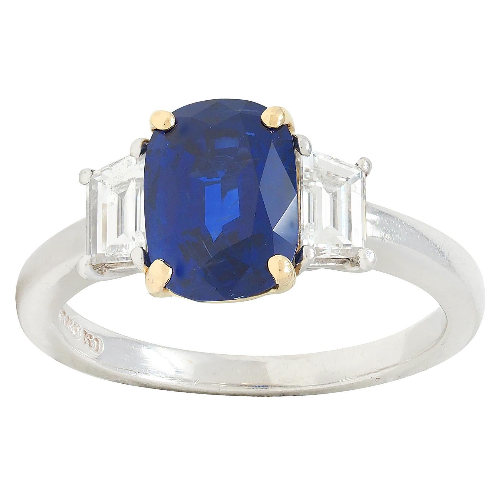 Cartier No Heat Sapphire Diamond Platinum 18K Gold Vintage Three Stone Ring For Sale 2