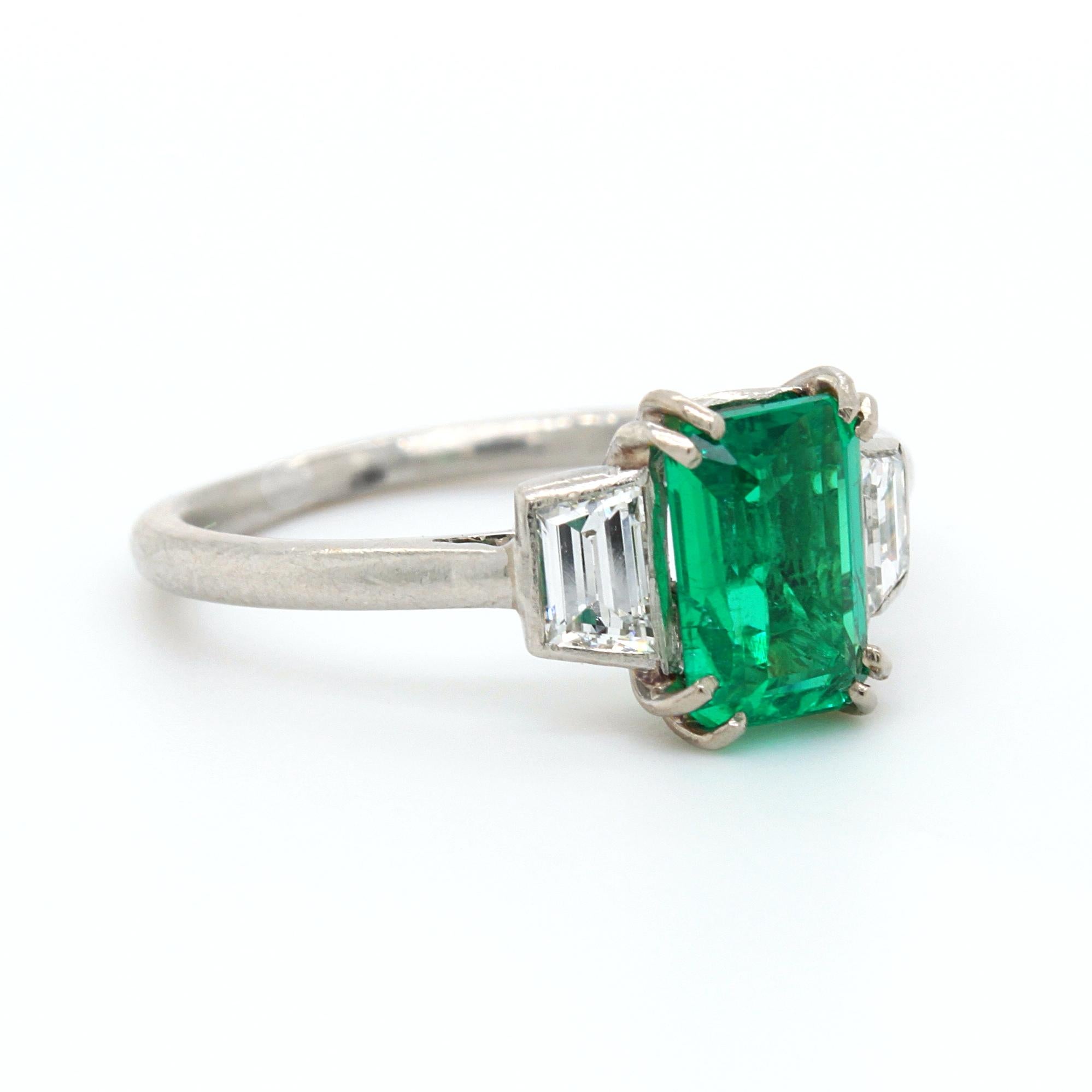 Women's Cartier No-Oil Emerald and Diamond Ring, Art Deco, ca. 1920s