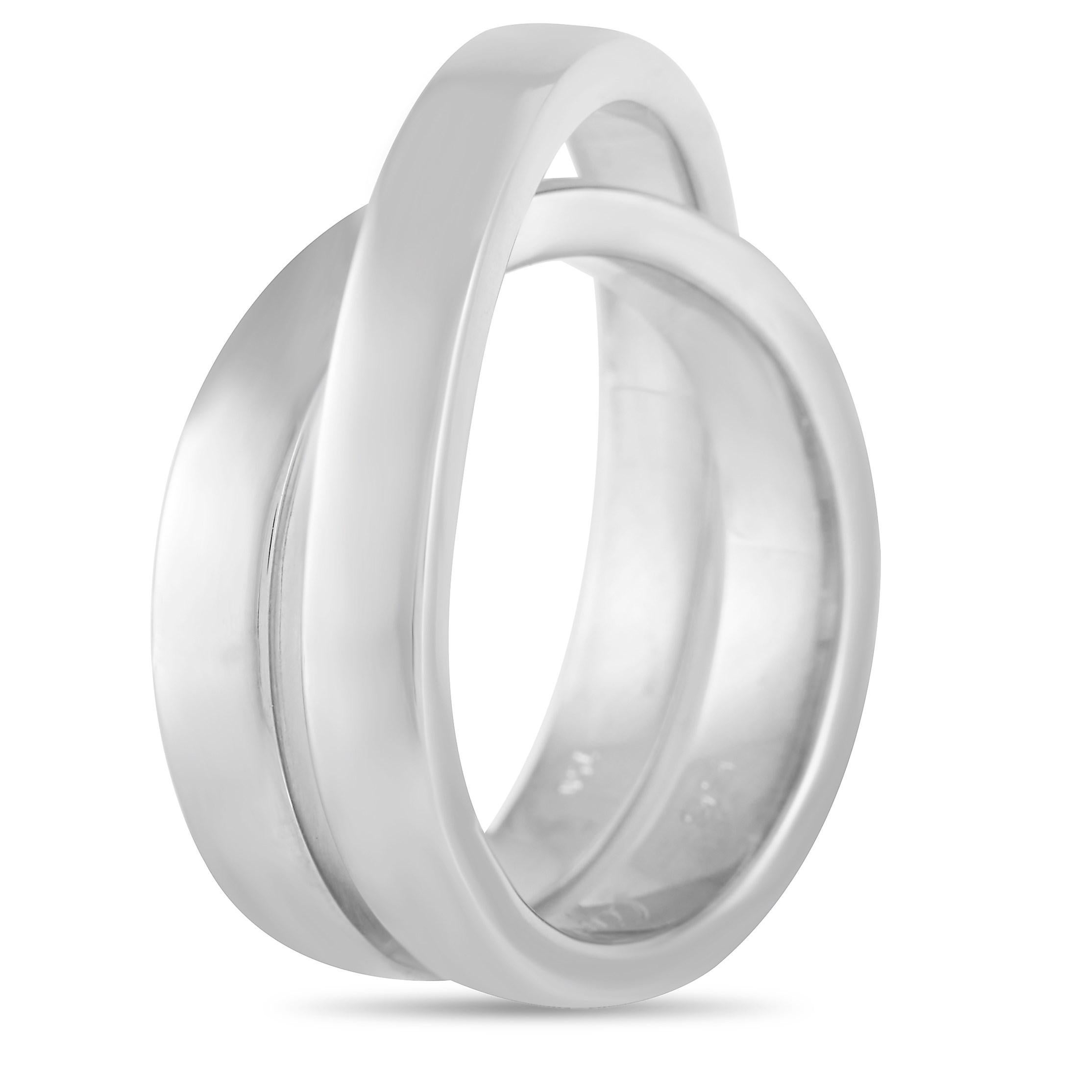 This Cartier 18K White Gold Nouvelle Bague Overlapping Band Ring is a modern alternative to the plain band style ring. The band is made with 18k white gold and intersects in the center of the ring. The ring has a band thickness of 9 mm, a top height