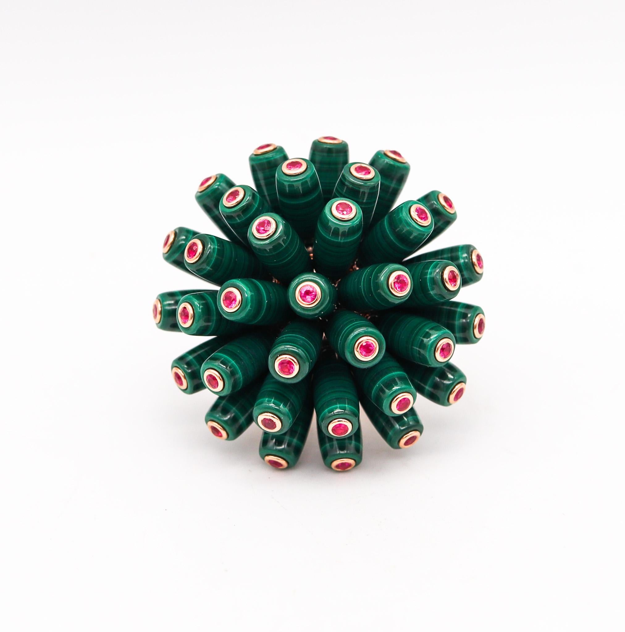 Round Cut Cartier Nouvelle Bague Cocktail Ring In 18Kt Gold With Malachite And Rubies