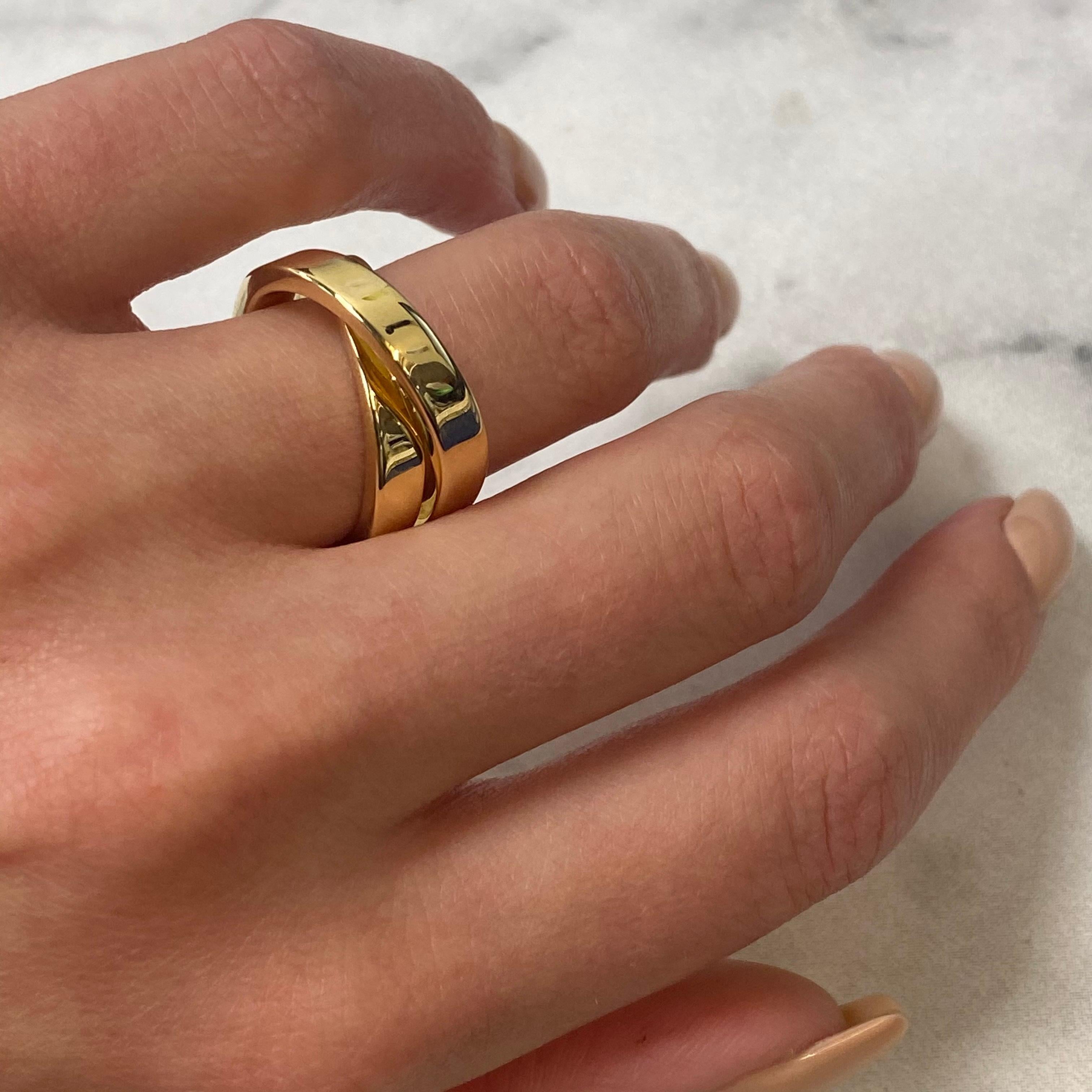 Cartier Nouvelle Vague 18 Karat Yellow Gold Crossover Ring 1