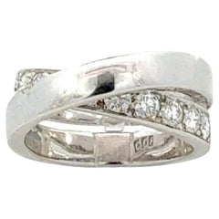 Cartier Nouvelle Vague Crossover Diamond Ring 18kt and 1.10 Carats in Diamonds