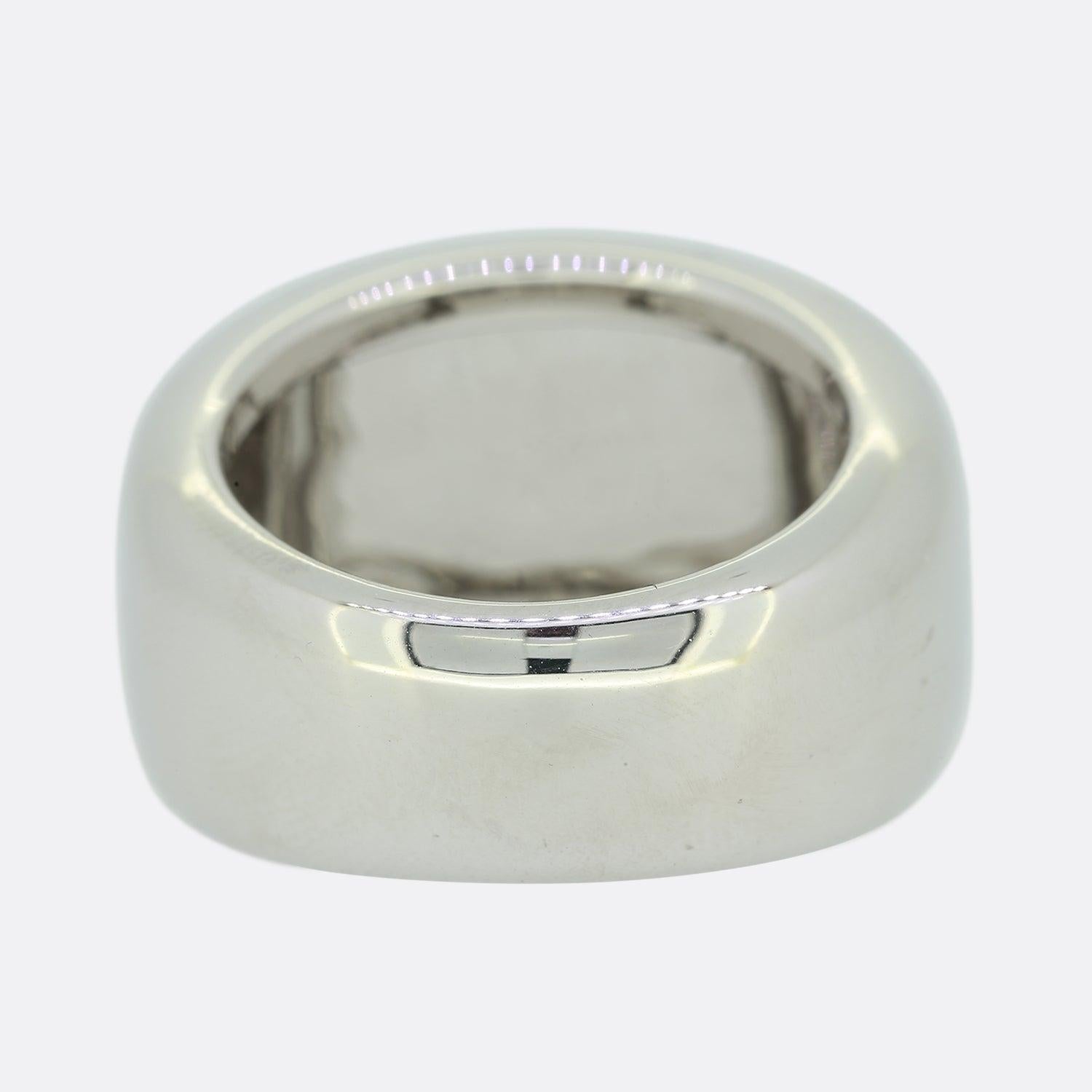 Cartier Nouvelle Vague Ring Size J (49) In Good Condition For Sale In London, GB