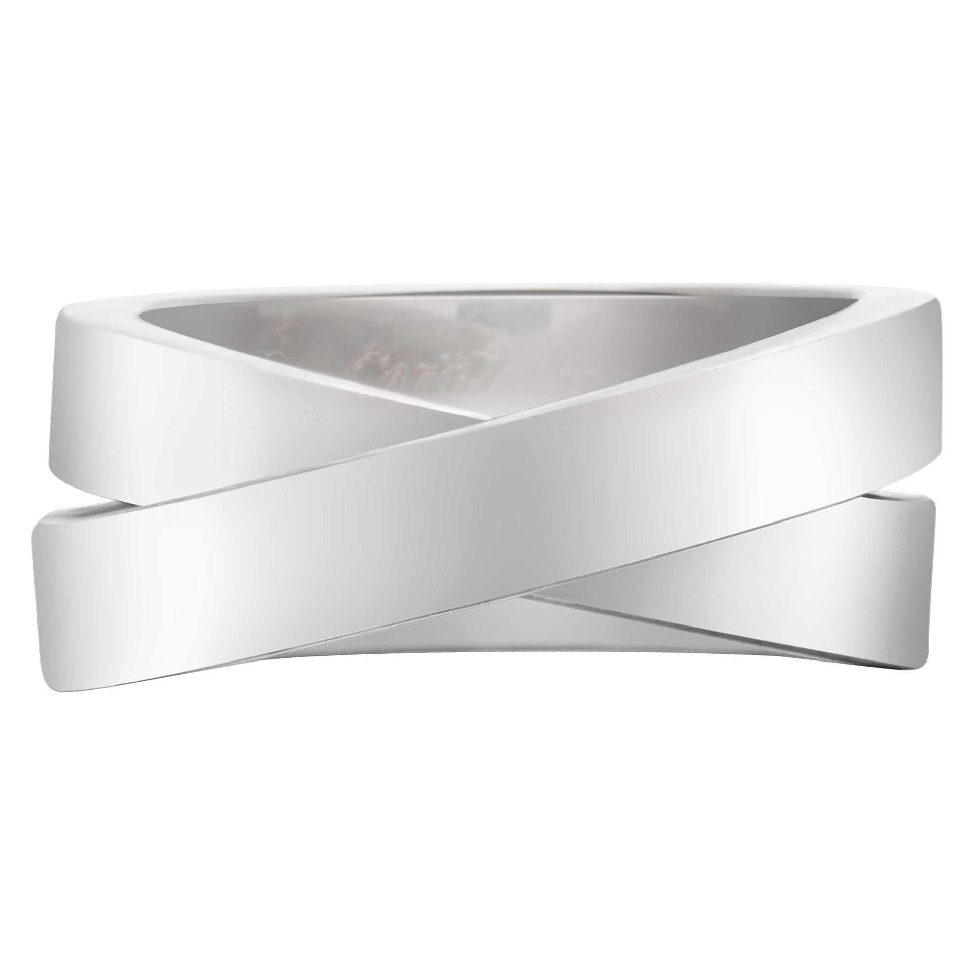 Cartier Nouvelle Vague Crossover-Ring aus Weißgold im Zustand „Hervorragend“ im Angebot in Surfside, FL