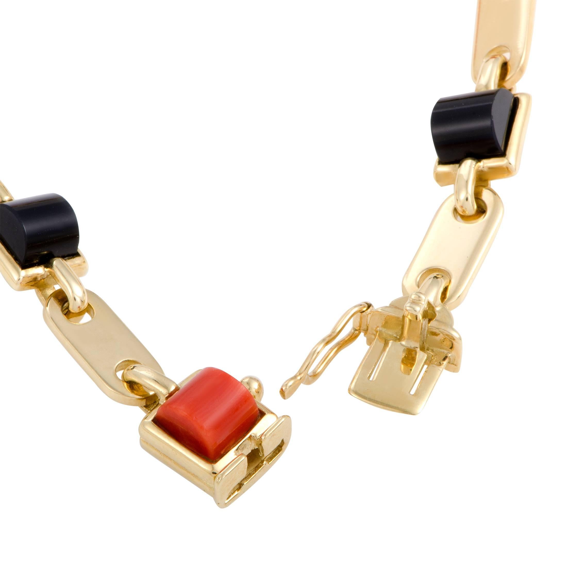 Cartier Onyx and Coral Yellow Gold Link Bracelet In Excellent Condition In Southampton, PA