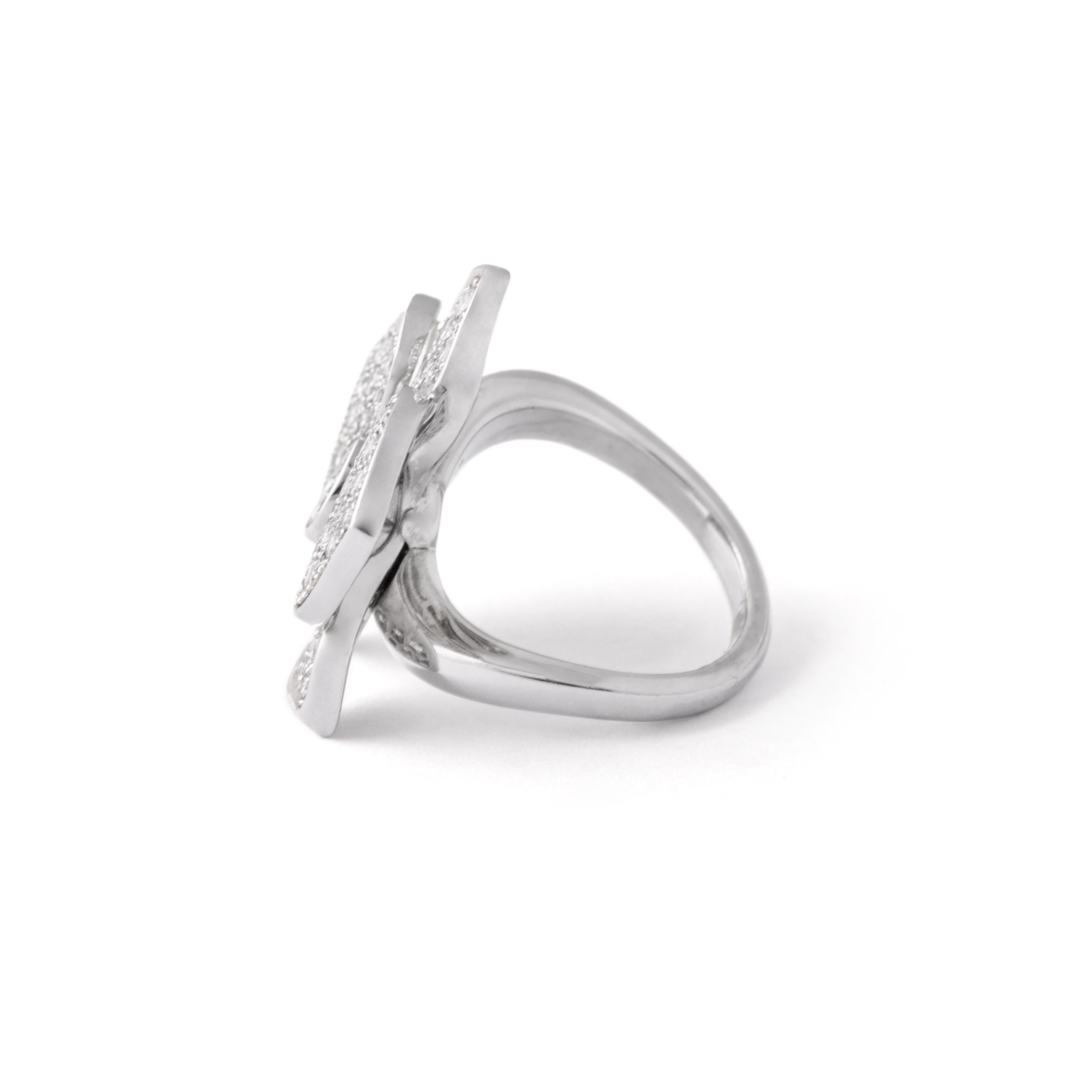 Cartier Caresse D'orchidées Orchid Flower Diamond Gold Cocktail Ring en vente 2