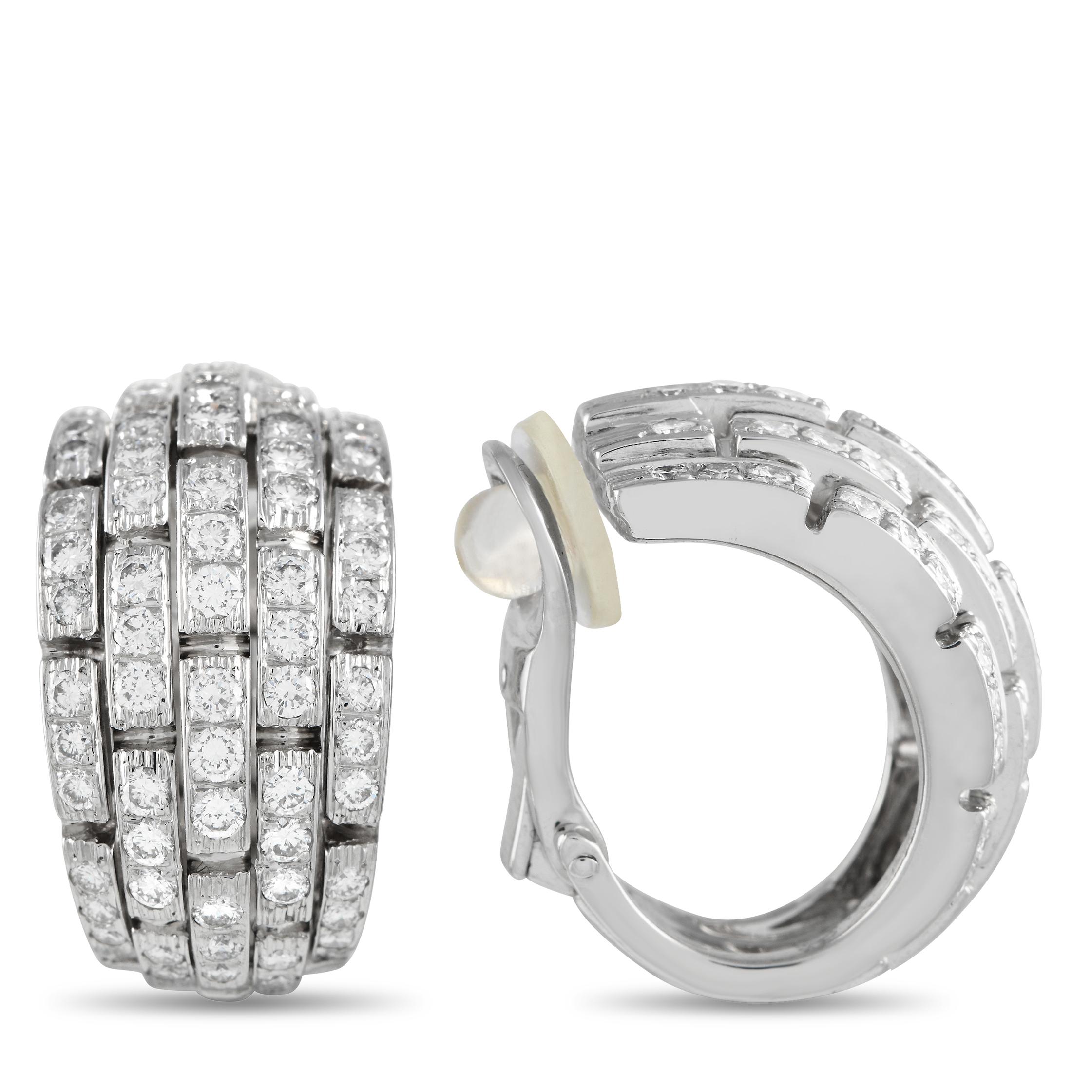 Eine Reihe funkelnder Diamanten mit einem Gesamtgewicht von 2,42 Karat machen diese Cartier Oriane Ohrringe zu einem spektakulären Anblick. Jede schlichte, elegante Fassung aus 18 Karat Weißgold misst 0,85