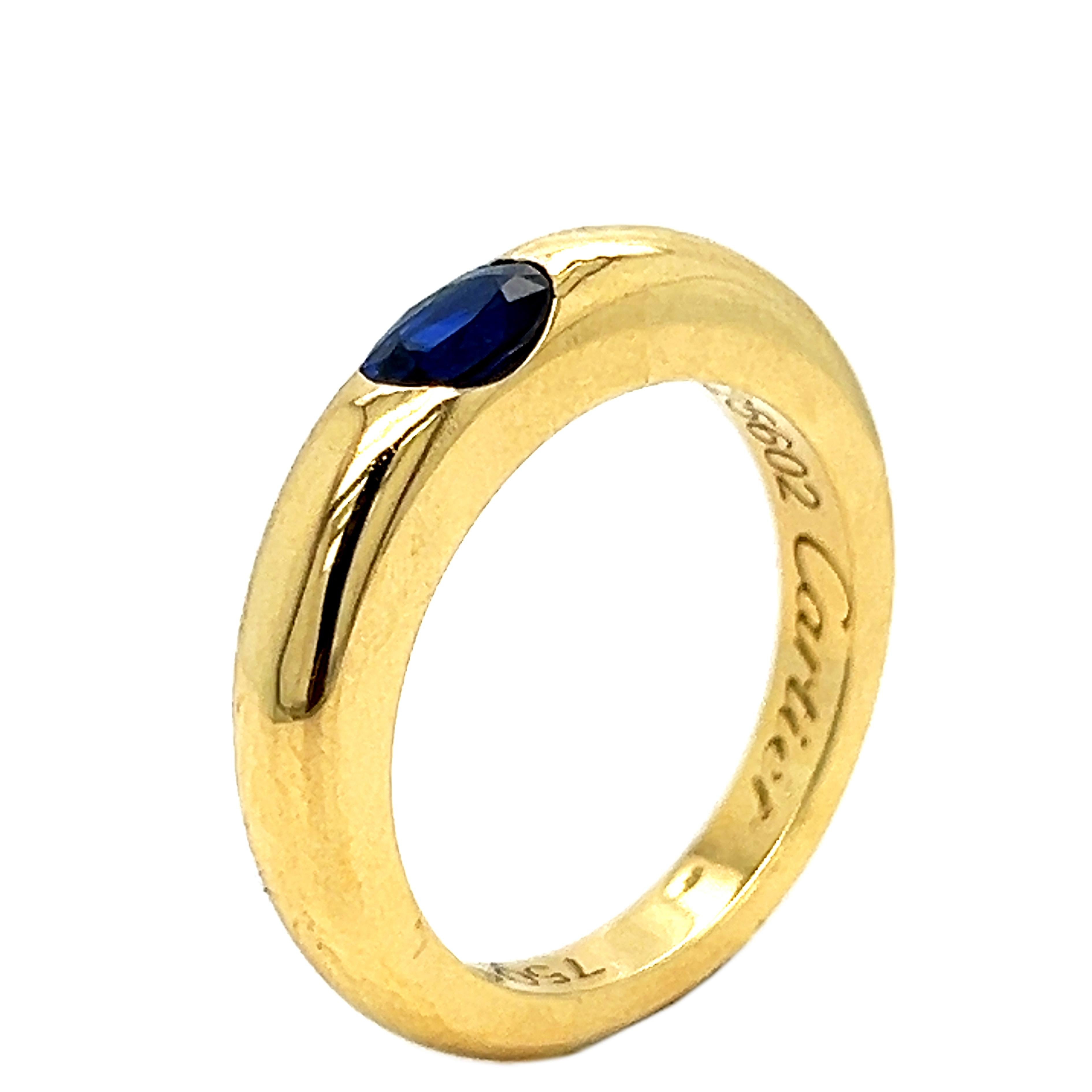 Oval Cut Cartier Original 1992 Oval Royal Blue Sapphire 18 Karat Yellow Gold Ellipse Ring For Sale