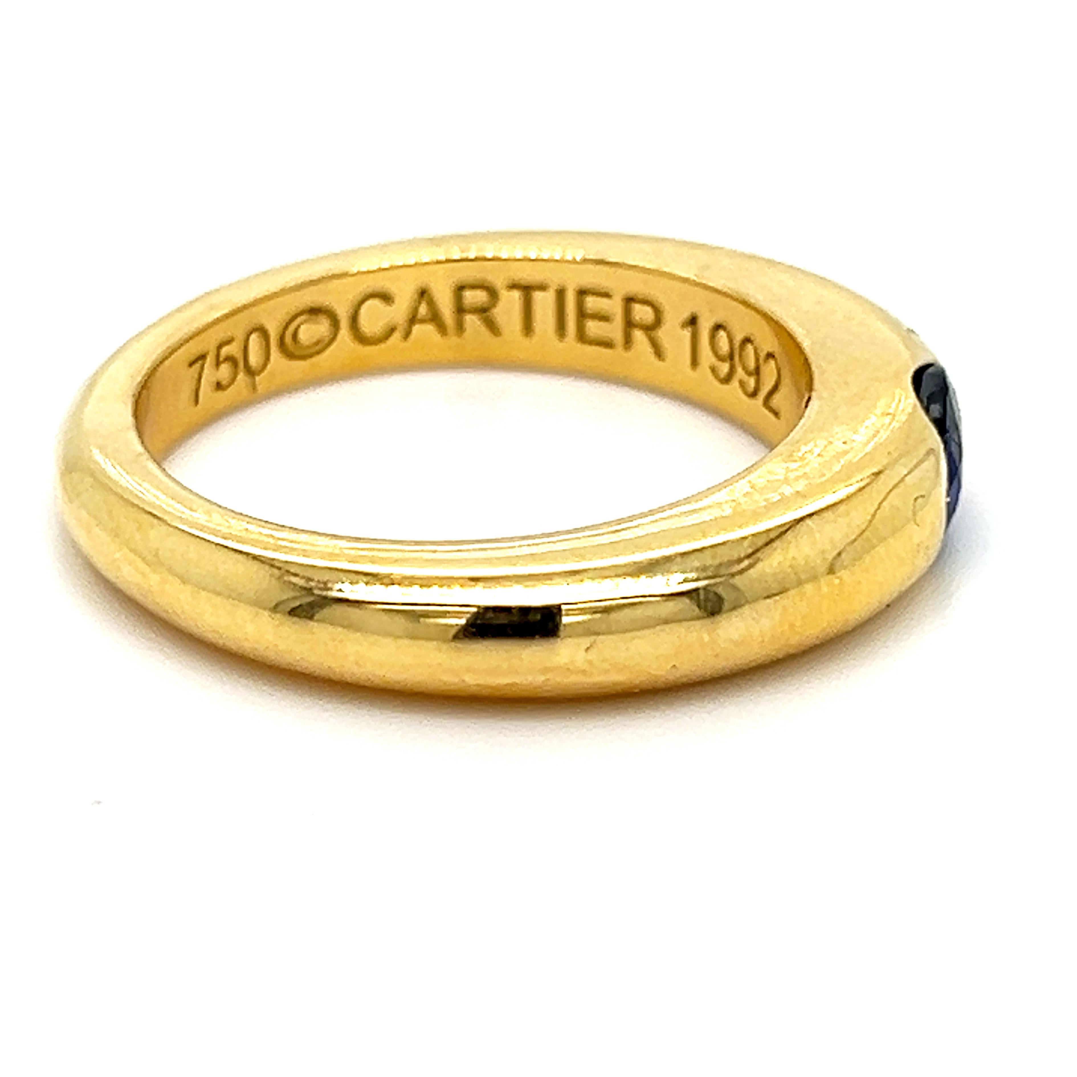Cartier Original 1992 Oval Royal Blue Sapphire 18 Karat Yellow Gold Ellipse Ring For Sale 1