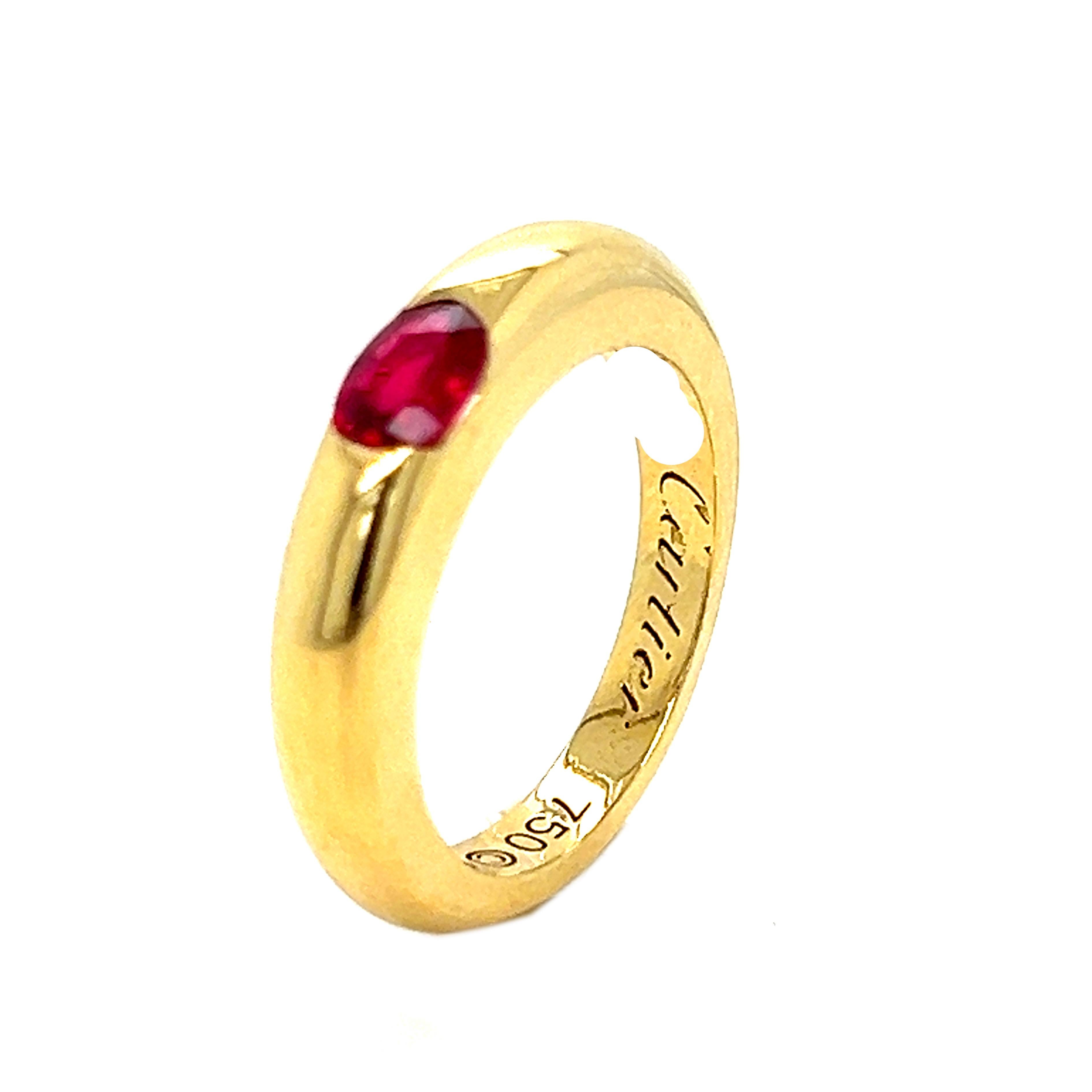 Original 1992, Cartier Oval Red Ruby 18Kt Yellow Gold iconic Ellipse ring, French size 53, Us Size 6 1/2.
A very precious Cartier circa 0.60KT Top Quality Oval Red Ruby in a simple, all time wearable 18kt yellow gold setting timeless ring .