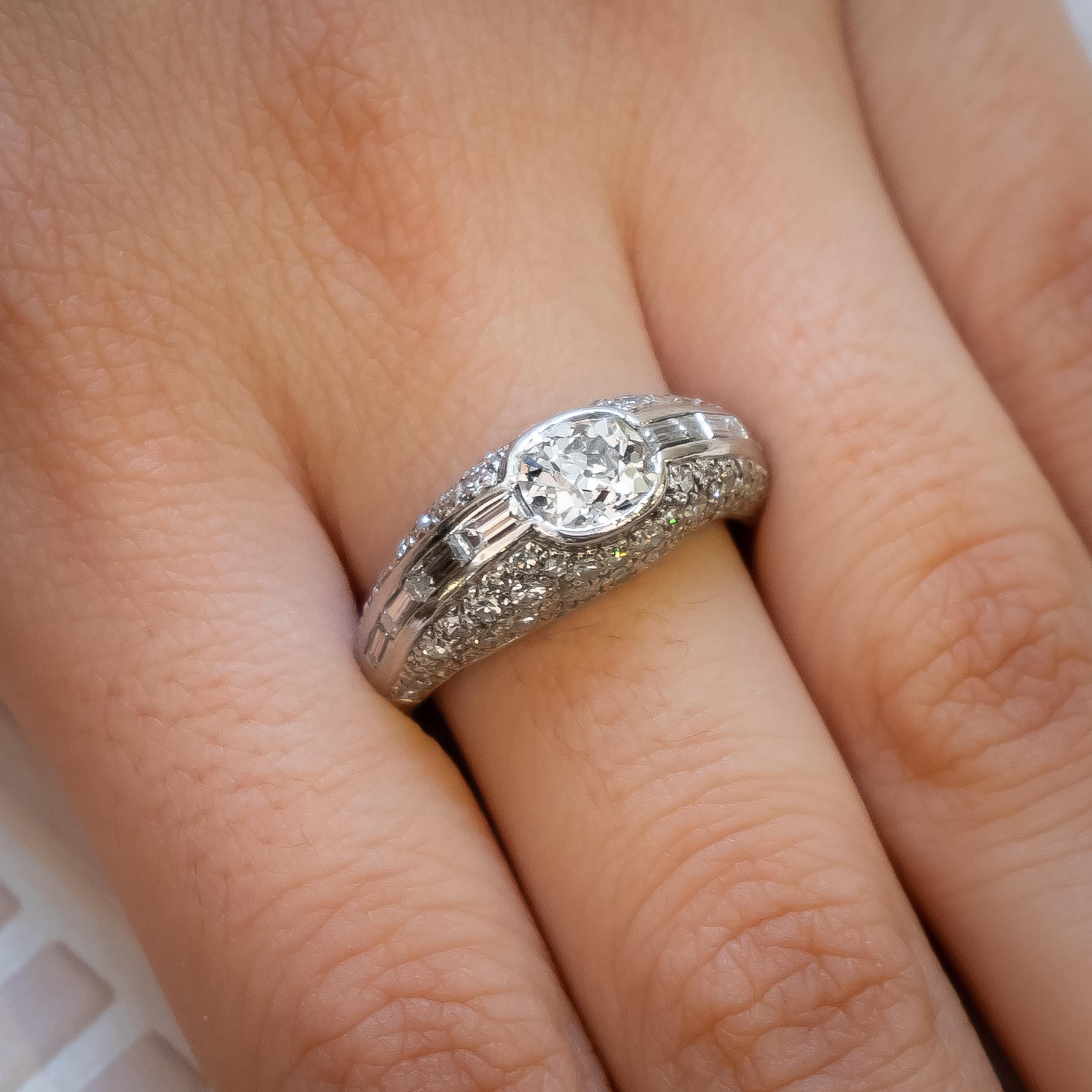 Cartier Oval Cut Diamond Platinum Ring In Good Condition In London, GB