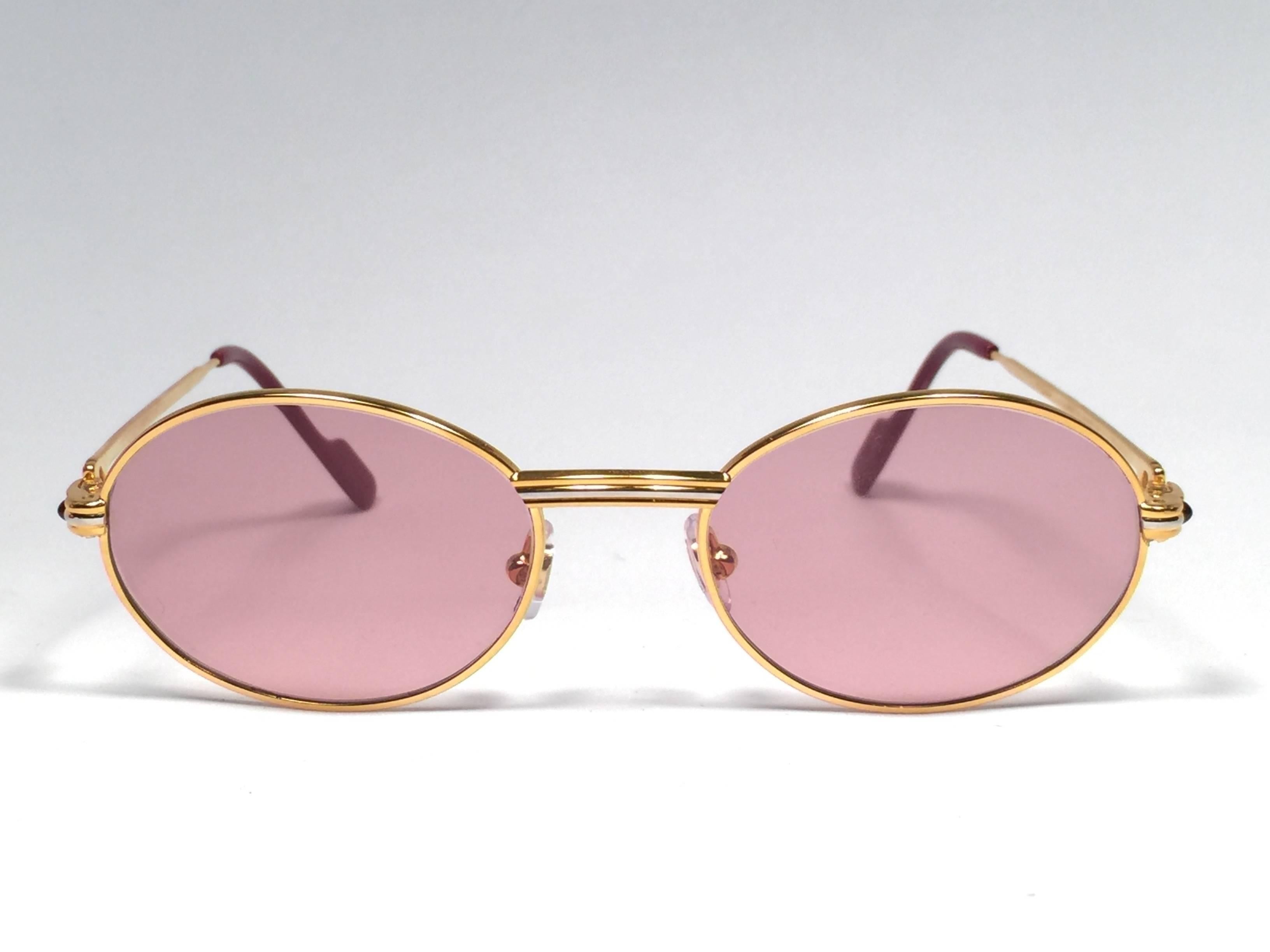 Cartier Oval St Honore Limited Series Ruby 49mm 18k Plated Sunglasses France For Sale 1
