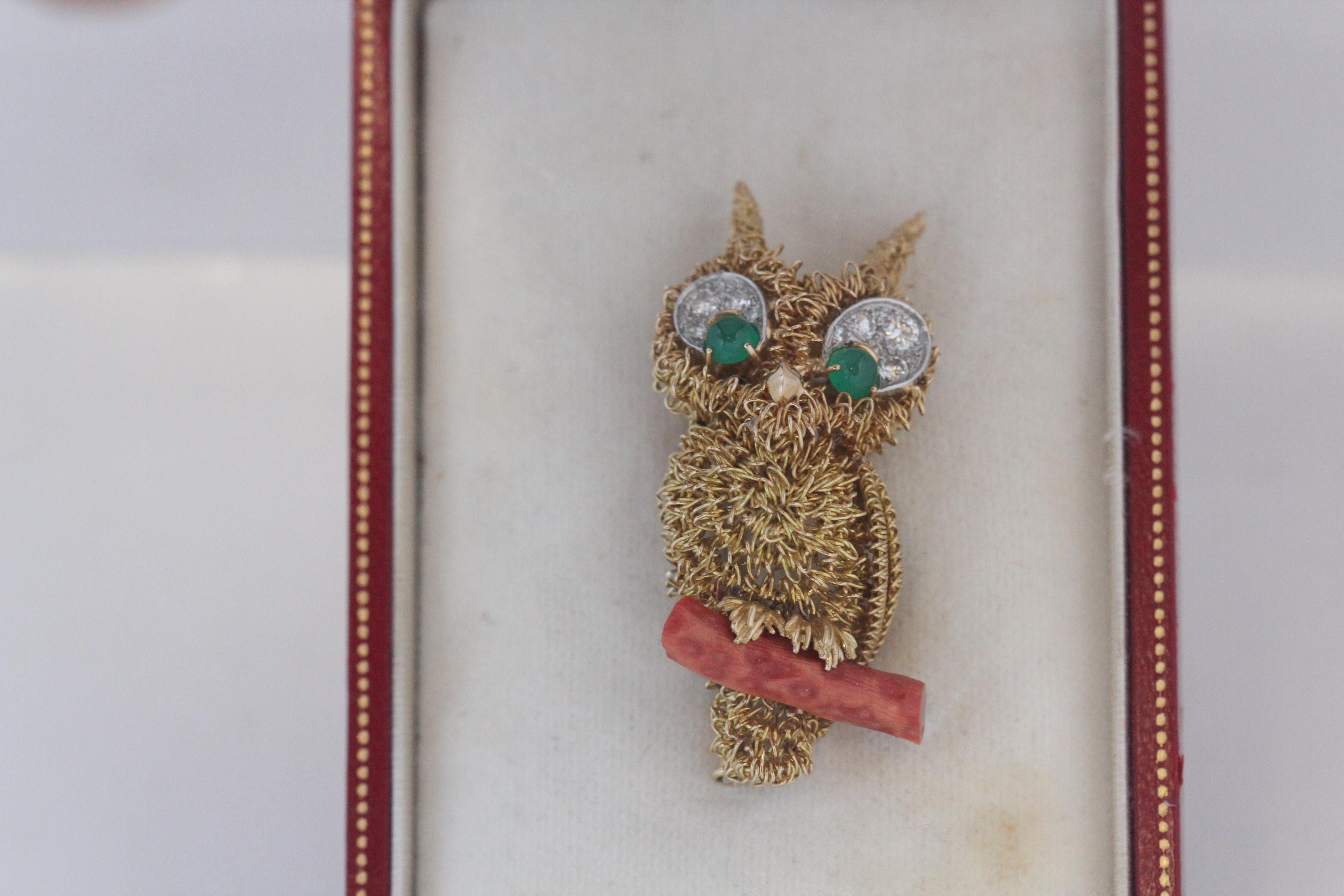 Women's or Men's Cartier Owl Vintage Broach or Pendant, 18 Karat Gold, Diamond, Coral, Emerald For Sale