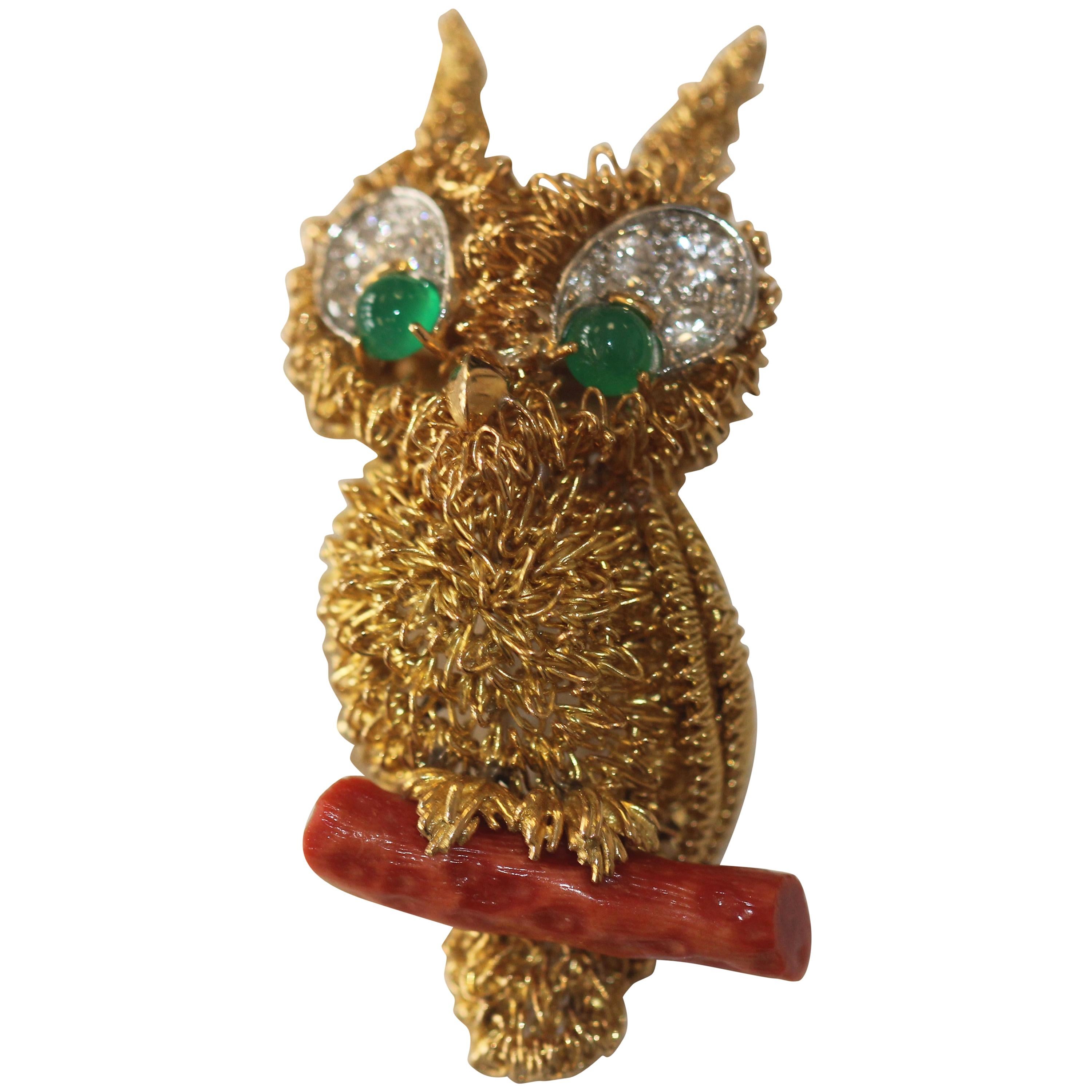 Cartier Owl Vintage Broach or Pendant, 18 Karat Gold, Diamond, Coral, Emerald For Sale