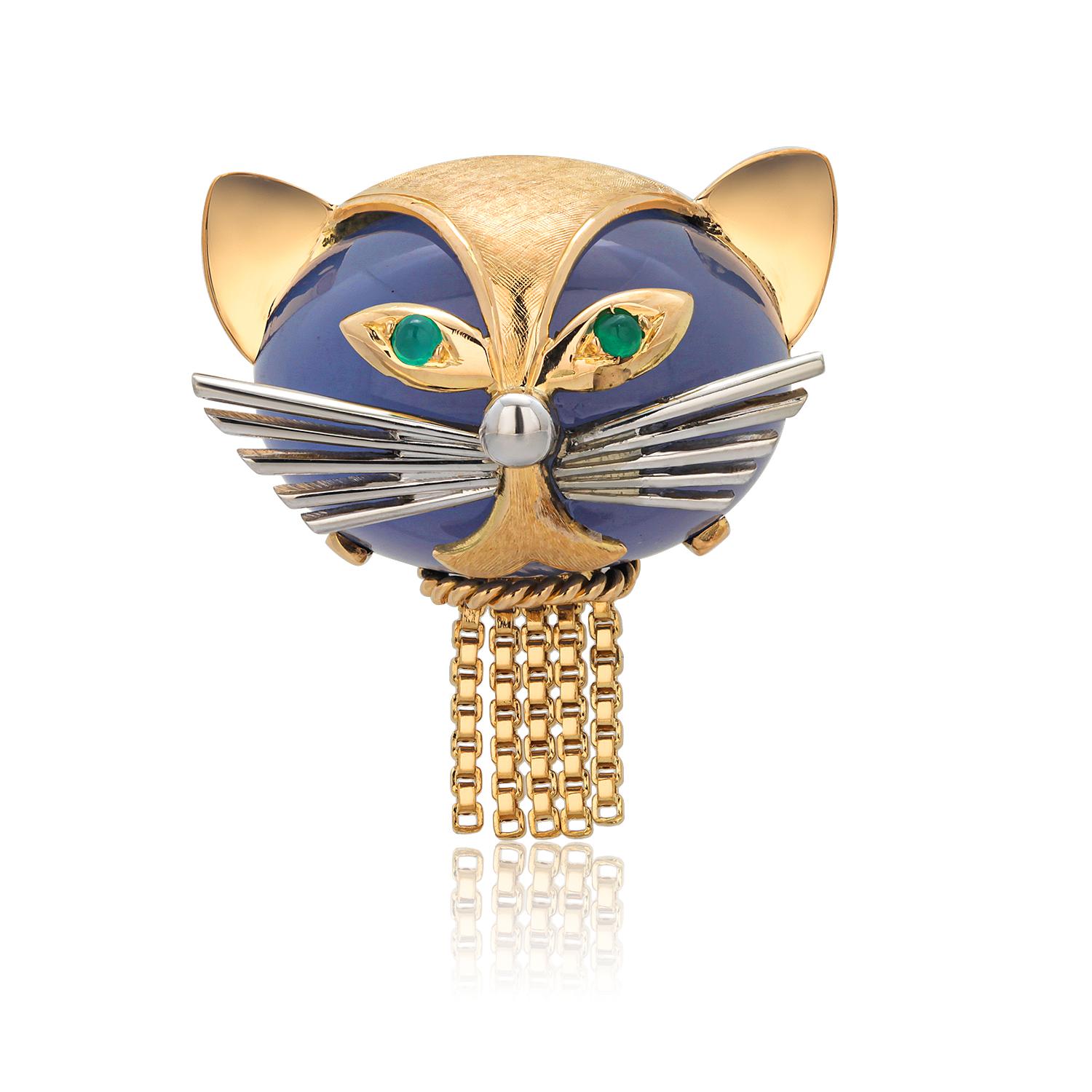 Cartier Paisley Moonstone Emerald 18 Karat Yellow Gold Cat Brooch 1.25 Inch Wide For Sale 1