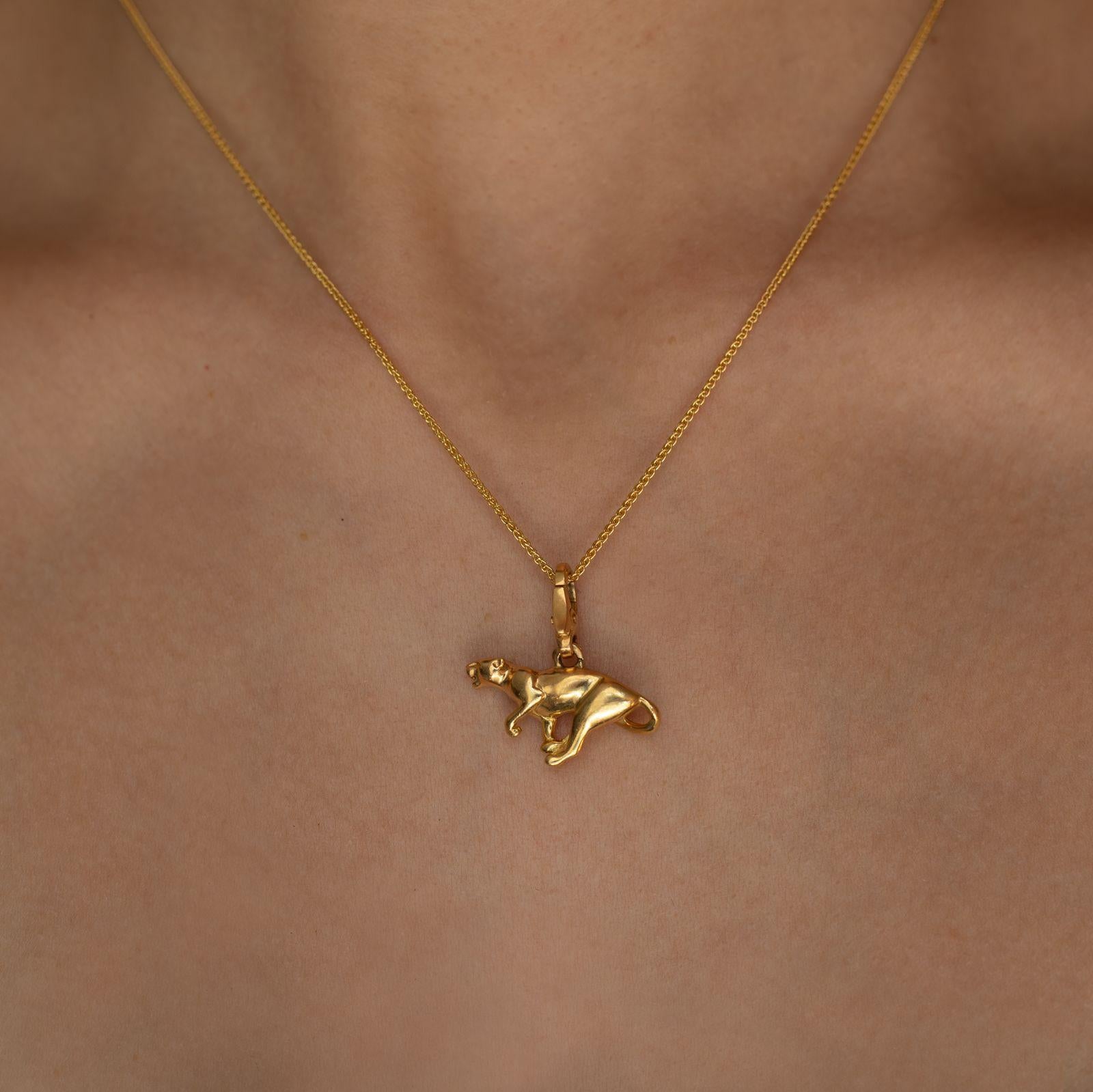 Charm en or jaune 18 carats de la Panthère de Cartier Bon état - En vente à London, GB