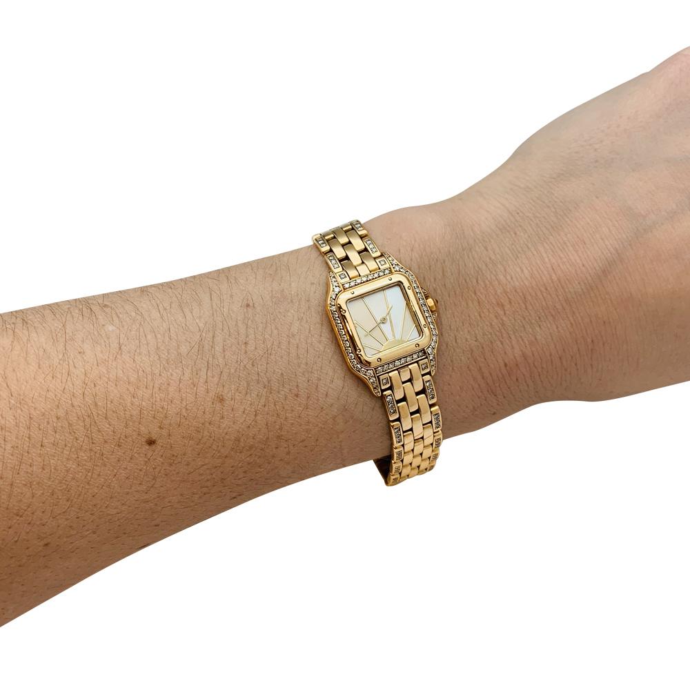 Women's or Men's Cartier Panther Ladies 18 Karat Yellow Gold Watch Set with Diamonds