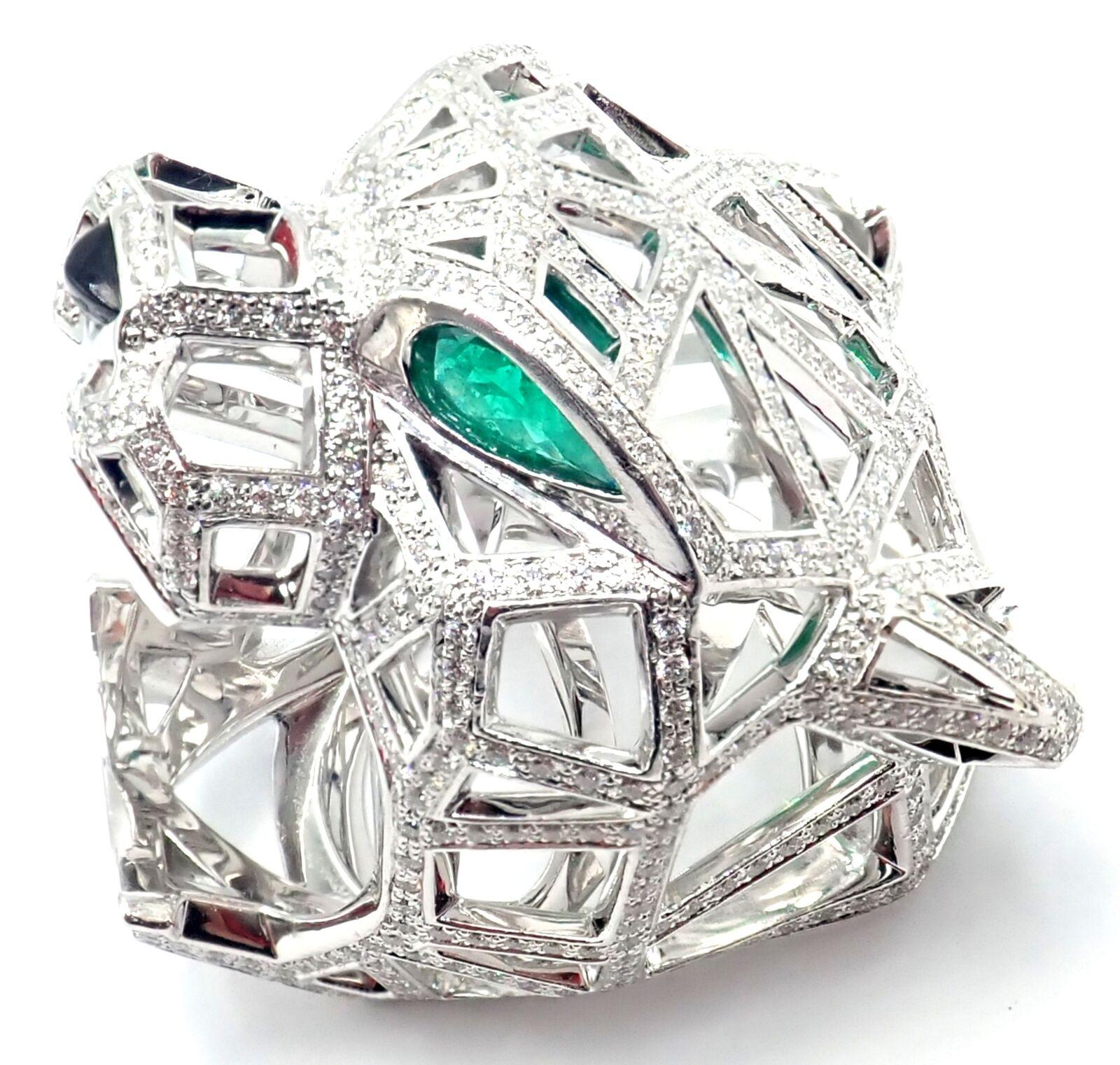 Cartier Panther Panthere Emerald Diamond Onyx Paved Large White Gold Ring In Excellent Condition In Southampton, PA