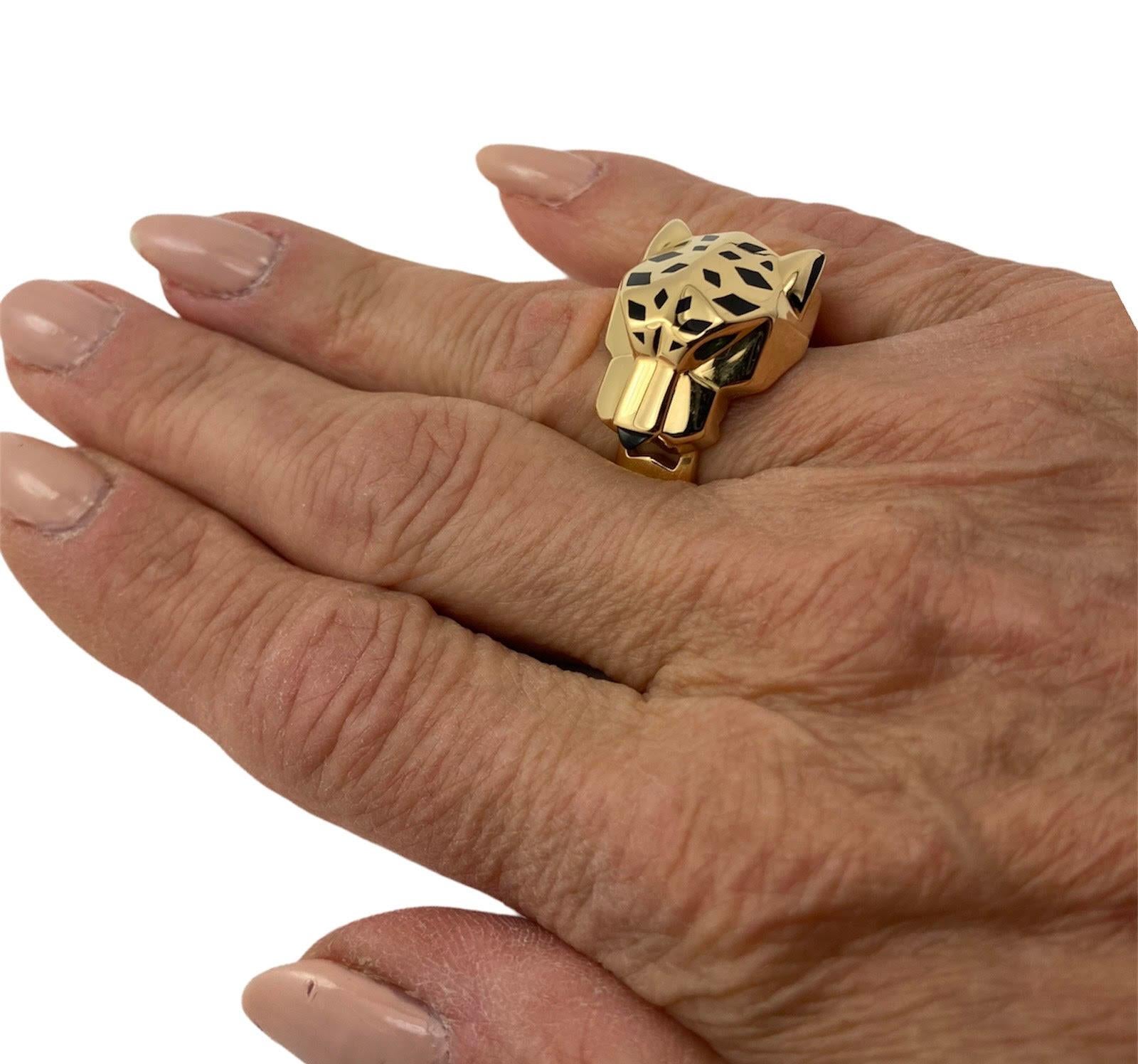 Round Cut Cartier Panther Panthere Peridot Onyx Lacquer Yellow Gold Band Ring