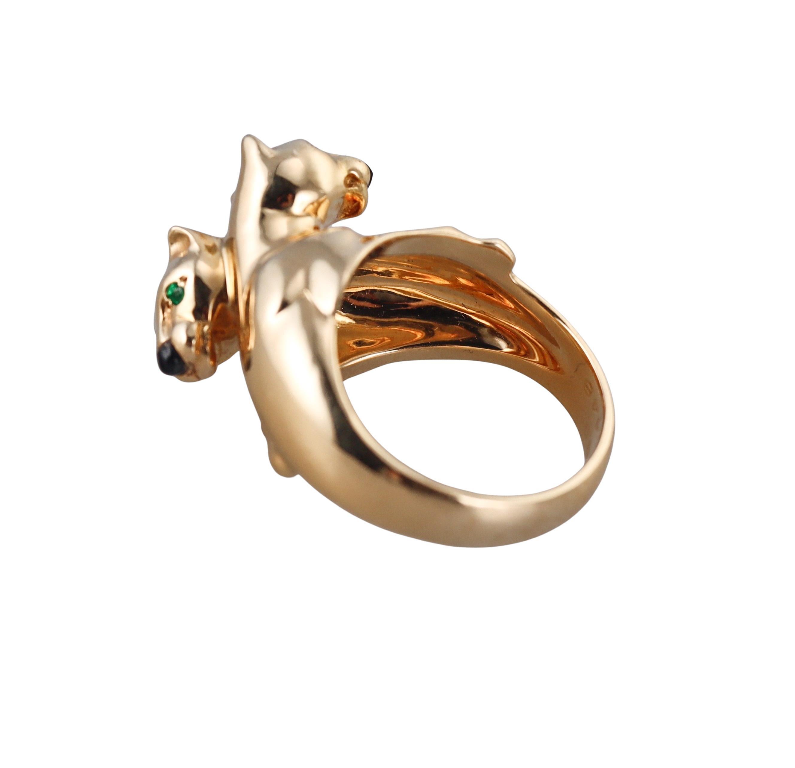 Cartier Panthere 18k Gold Emerald Onyx Bypass Ring In Excellent Condition In New York, NY