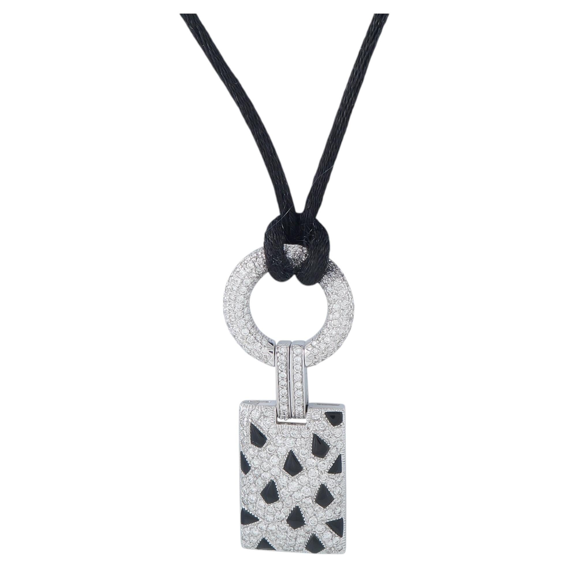 Collier pendentif Cartier Panthère en or blanc 18 carats avec diamant de 2,82 carats CA08-060426 en vente