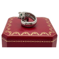 Cartier Panthere Ring aus 18 Karat Weißgold mit Diamanten und Smaragdaugen, Größe US 6