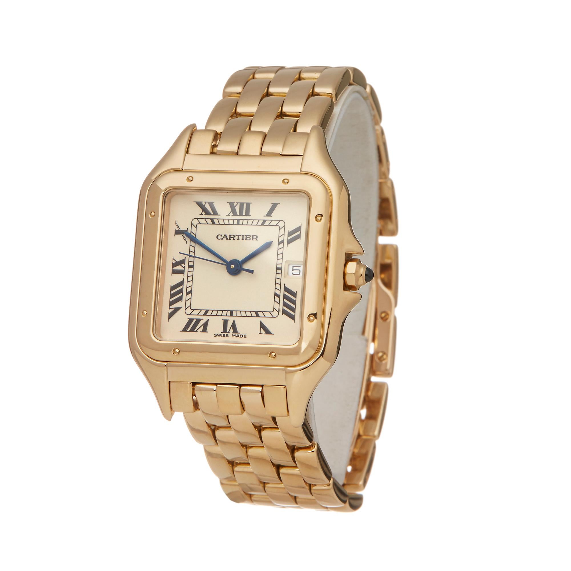Ref: W5949
Hersteller: Cartier
Modell: Panther de Cartier
Modellnummer: 8839
Alter: Circa 1990er Jahre
Geschlecht: Unisex
Komplett mit: Box:: Servicebeutel und Servicepapiere vom 1. März 2019
Wählen: Weißes römisches 
Glas: Saphirglas
Uhrwerk: