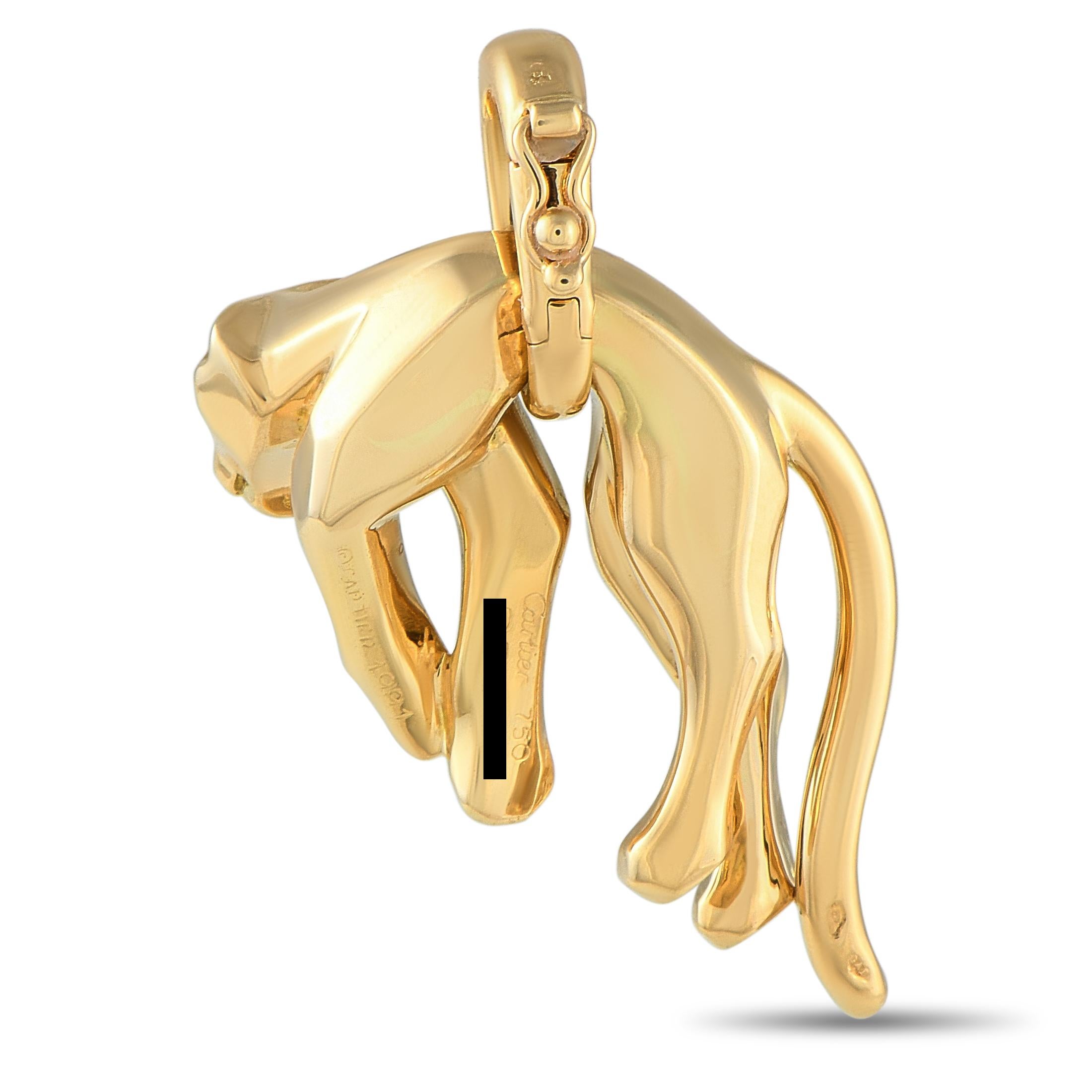 Laissez le félin emblématique de Cartier insuffler puissance et grâce à votre style. Ce pendentif en or jaune poli présente une élégante panthère aux contours anguleux et facettés qui évoquent la force et la précision. Le pendentif Panthère en or