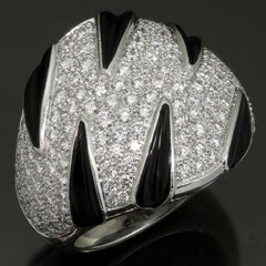 Anillo Cartier Panthere con garras, diamantes y ónix, de oro blanco de 18 quilates, talla 52