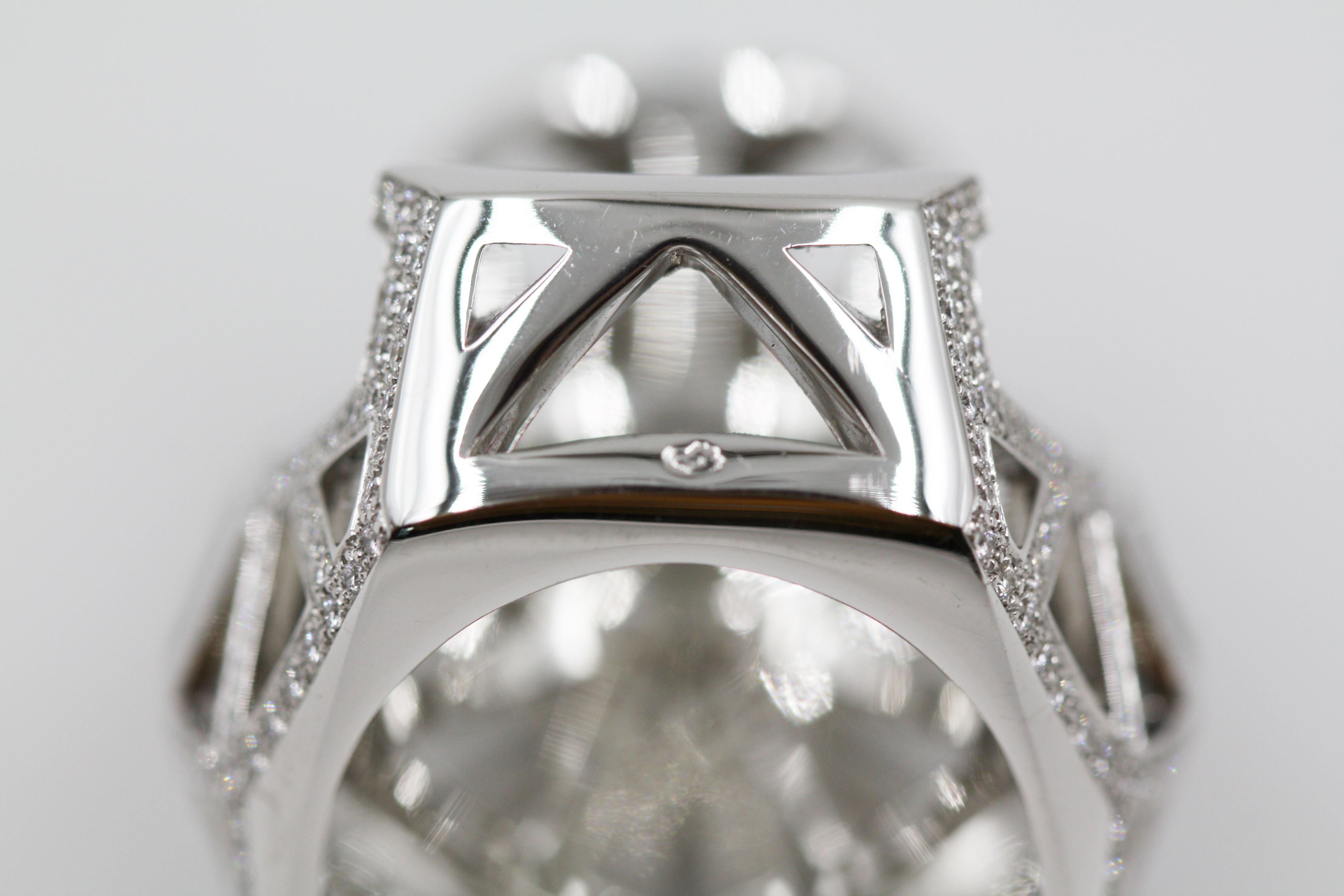 Cartier Panthere De 18 Karat White Gold Ring, Emeralds Onyx Diamonds For Sale 2