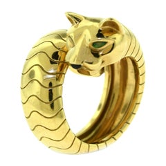 Cartier Panthere de Cartier 18 Karat Yellow Gold Ring with Onyx and Emerald