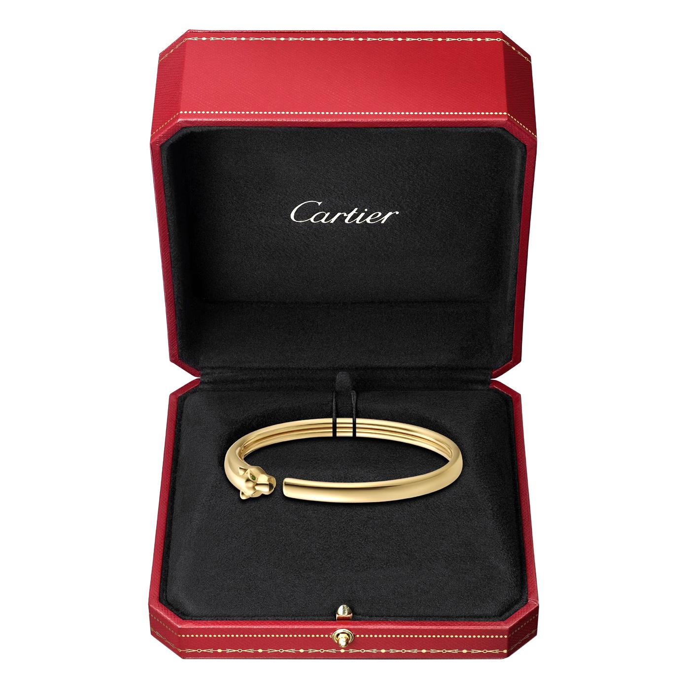 Cartier Panthère De Cartier 18K Yellow Gold 2 Tsavorite Garnets Onyx Bracelet For Sale 2