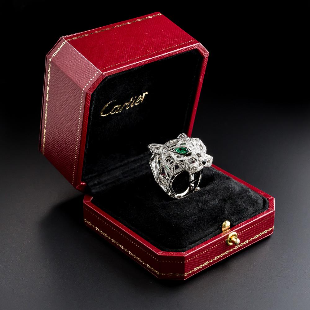 Cartier Panthere de Cartier Diamond and Emerald Ring For Sale 4