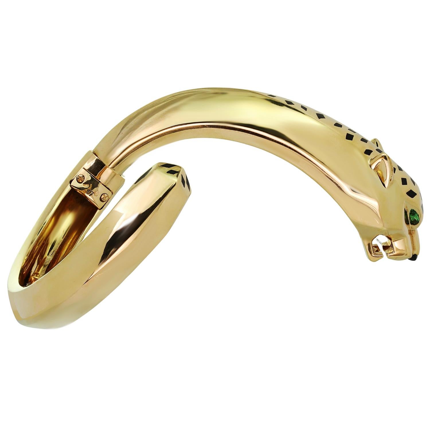 CARTIER Panthère de Cartier Garnet Onyx Lacquer Yellow Gold Bangle Bracelet In Excellent Condition For Sale In New York, NY