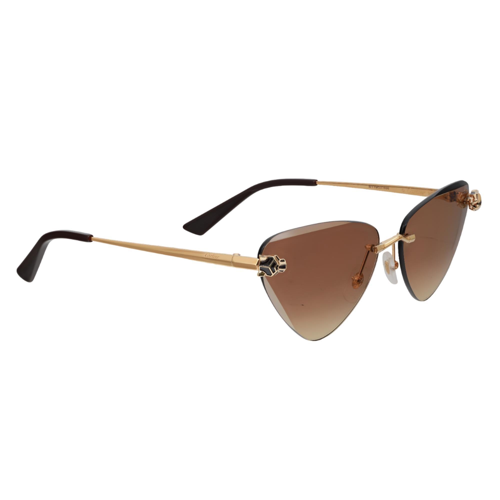 These chic and modern Cartier Panthere De Cartier sunglasses are the epitome of sheer elegance. These sunglasses are crafted in a non-rimmed metal frame with a smooth golden finish for the style-savvy people of today. Showcasing UV-protected plastic