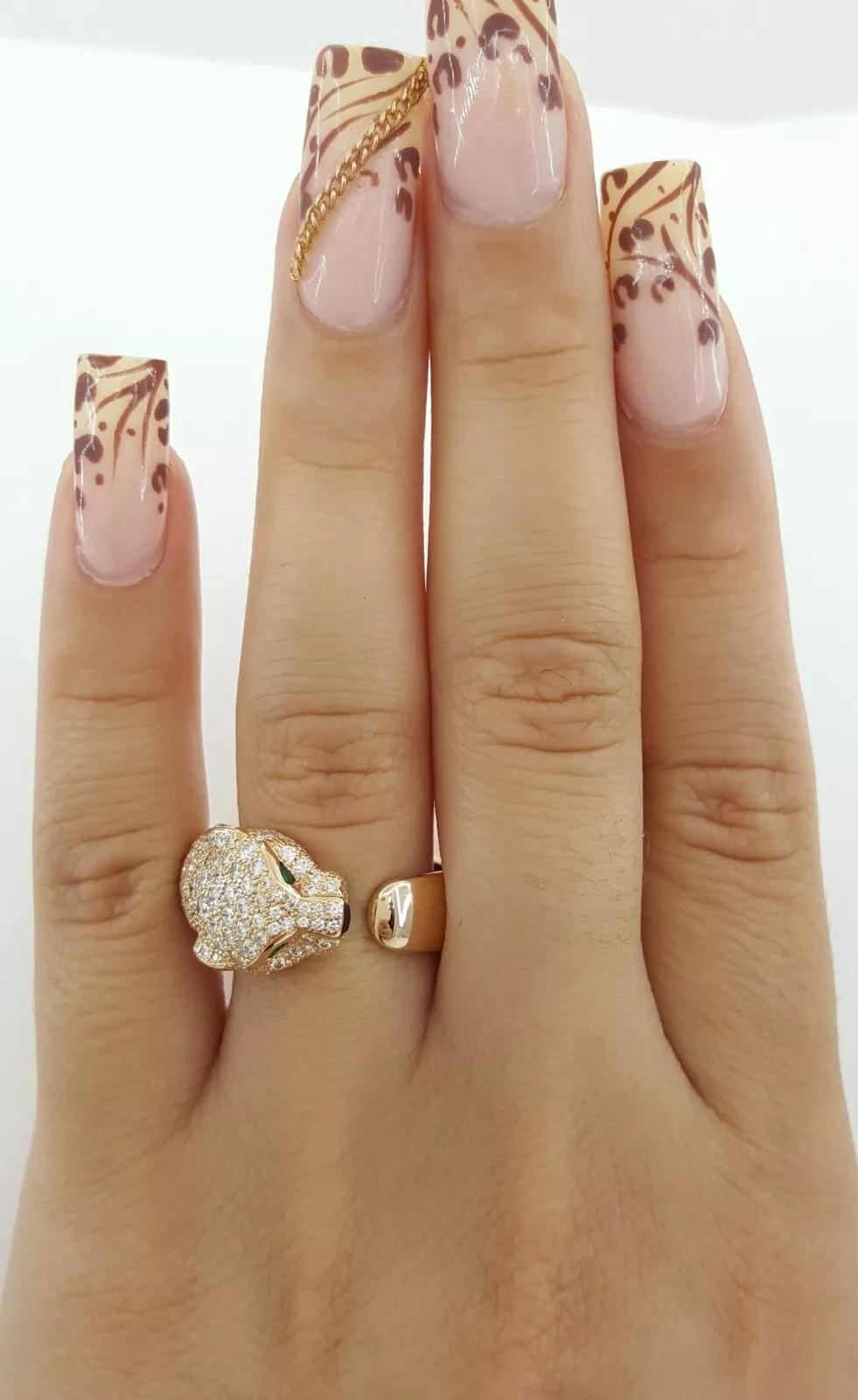 Anello Cartier Panthère de Cartier in oro rosa 18 carati  Anello con diamanti e smeraldi in vendita 1