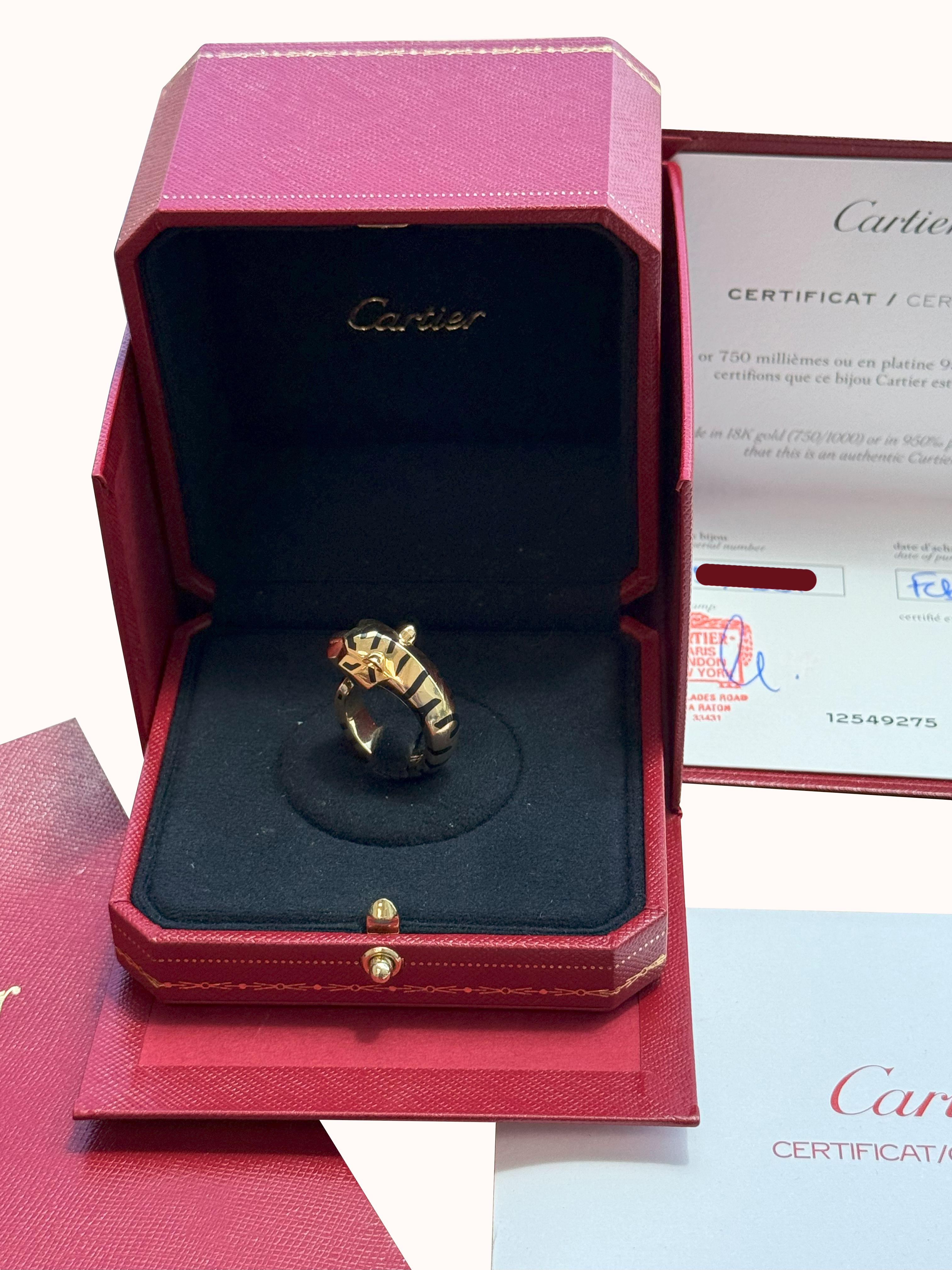 Cartier Panthère de Cartier Tsavorite Garnets Onyx Ring Yellow Gold For Sale 6