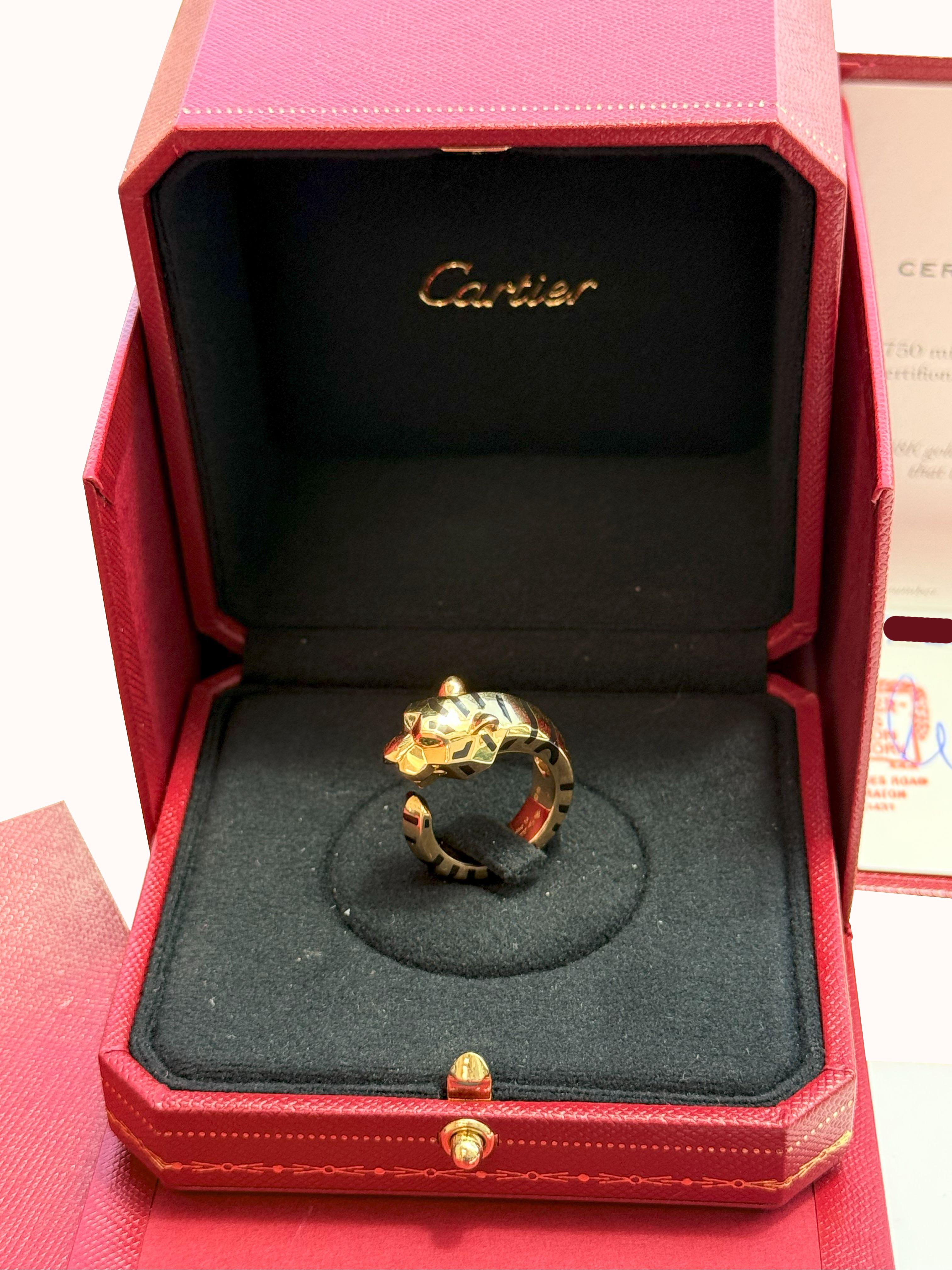 Cartier Panthère de Cartier Tsavorite Garnets Onyx Ring Yellow Gold For Sale 8
