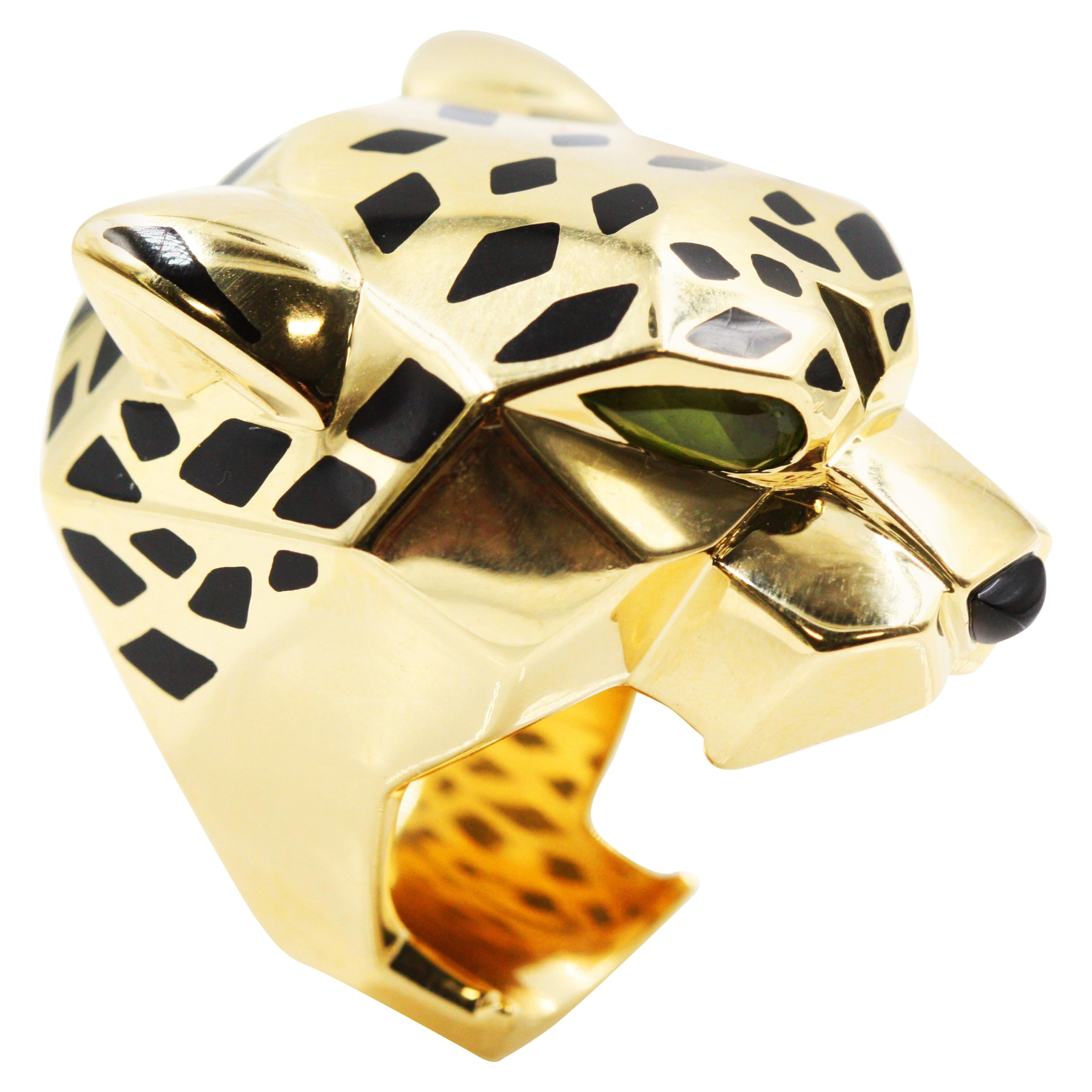 Cartier Panthère De Yellow Gold Lacquer Peridots Onyx Ring For Sale