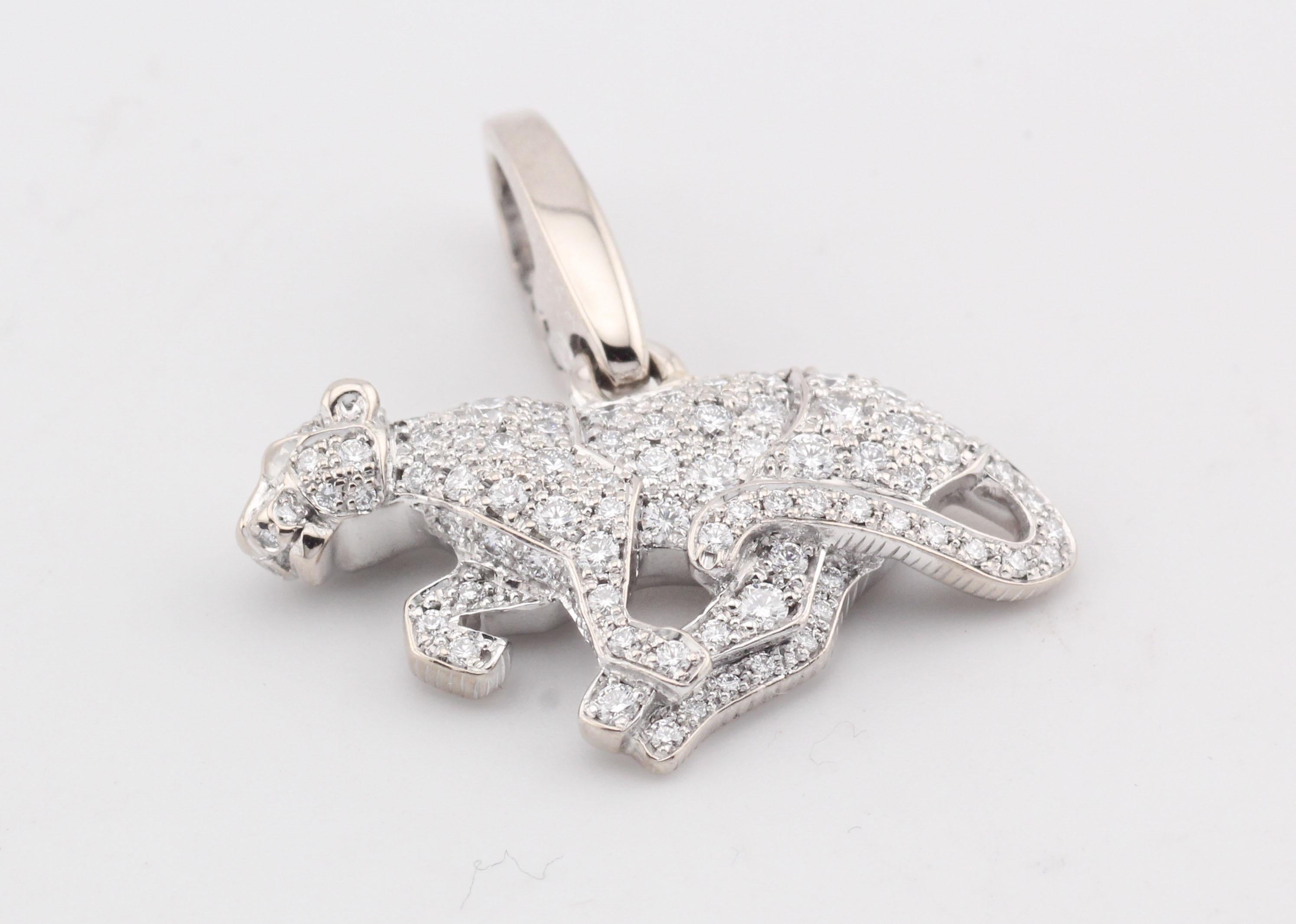 Ciondolo charme Cartier Panthere Diamond in oro bianco 18 carati In condizioni buone in vendita a Simpsonville, SC