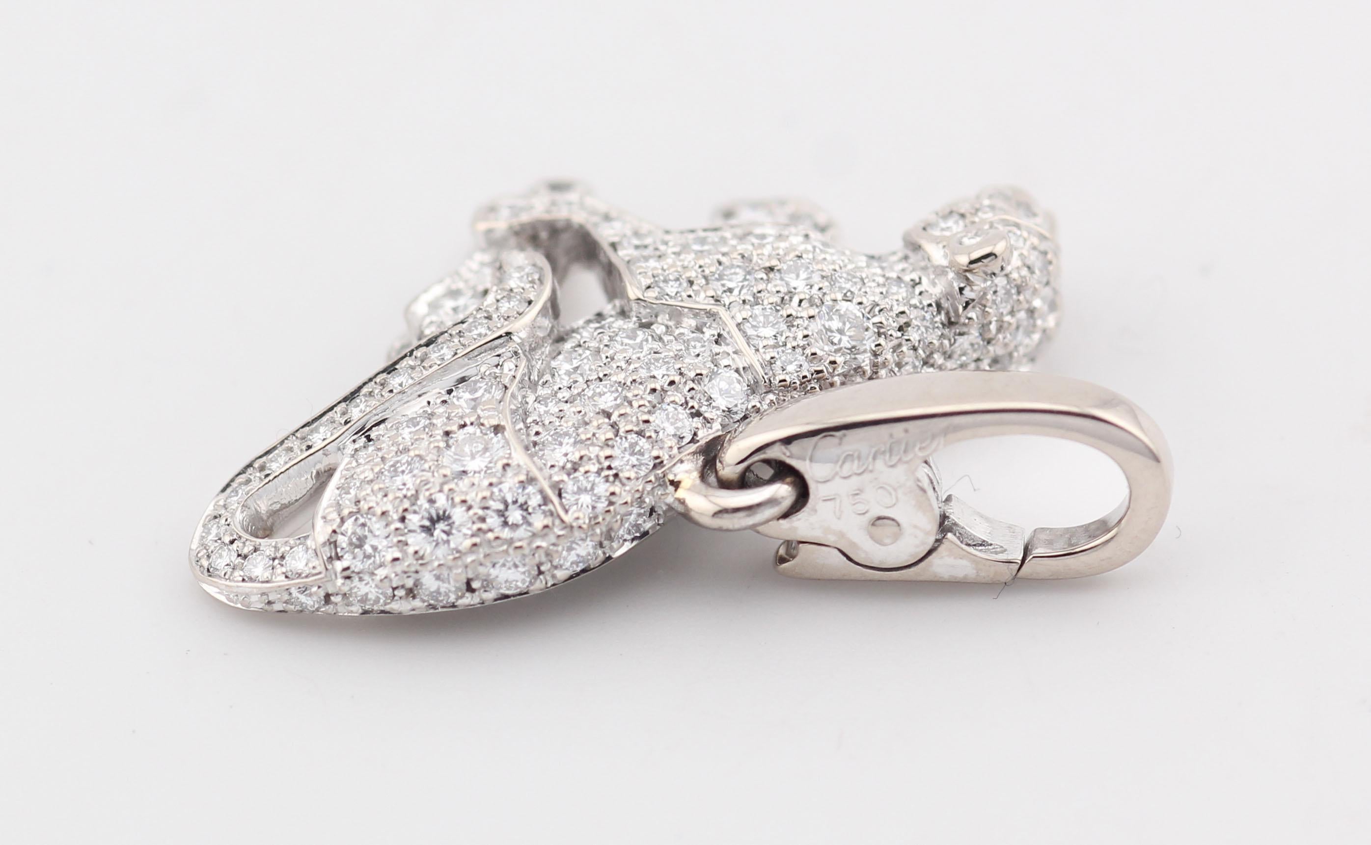 Ciondolo charme Cartier Panthere Diamond in oro bianco 18 carati in vendita 3